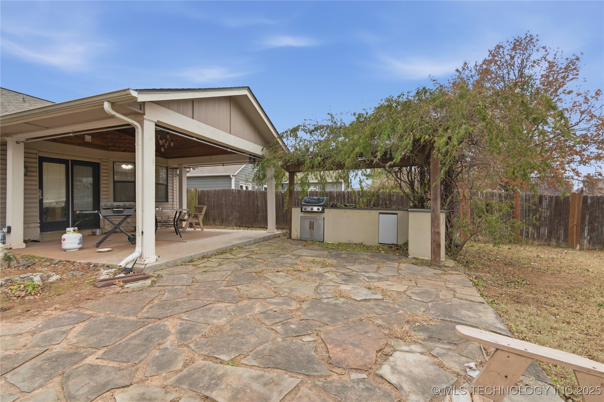 8841 E 93rd Street Property Photo 17