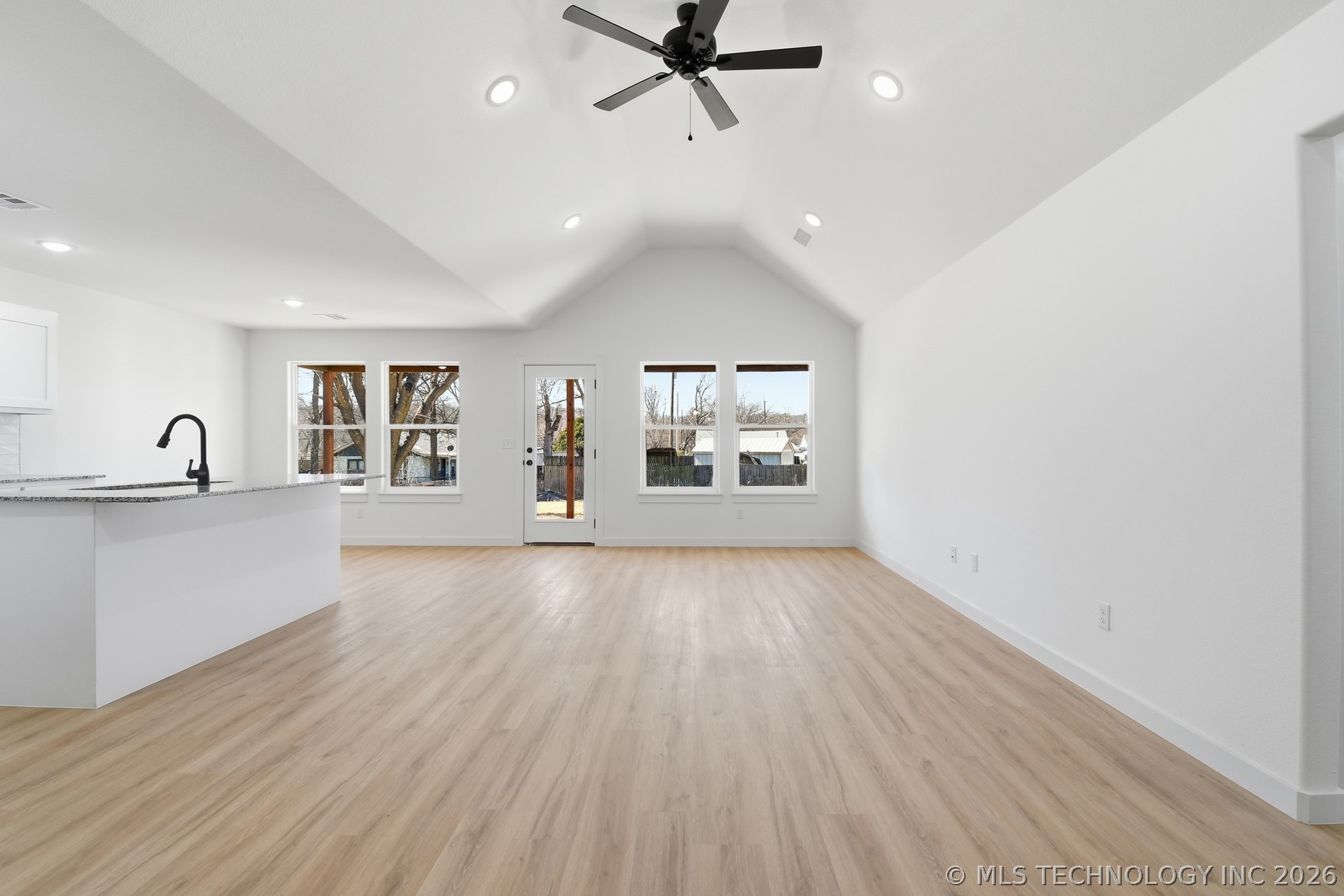 112 S Stark Street Property Photo 5