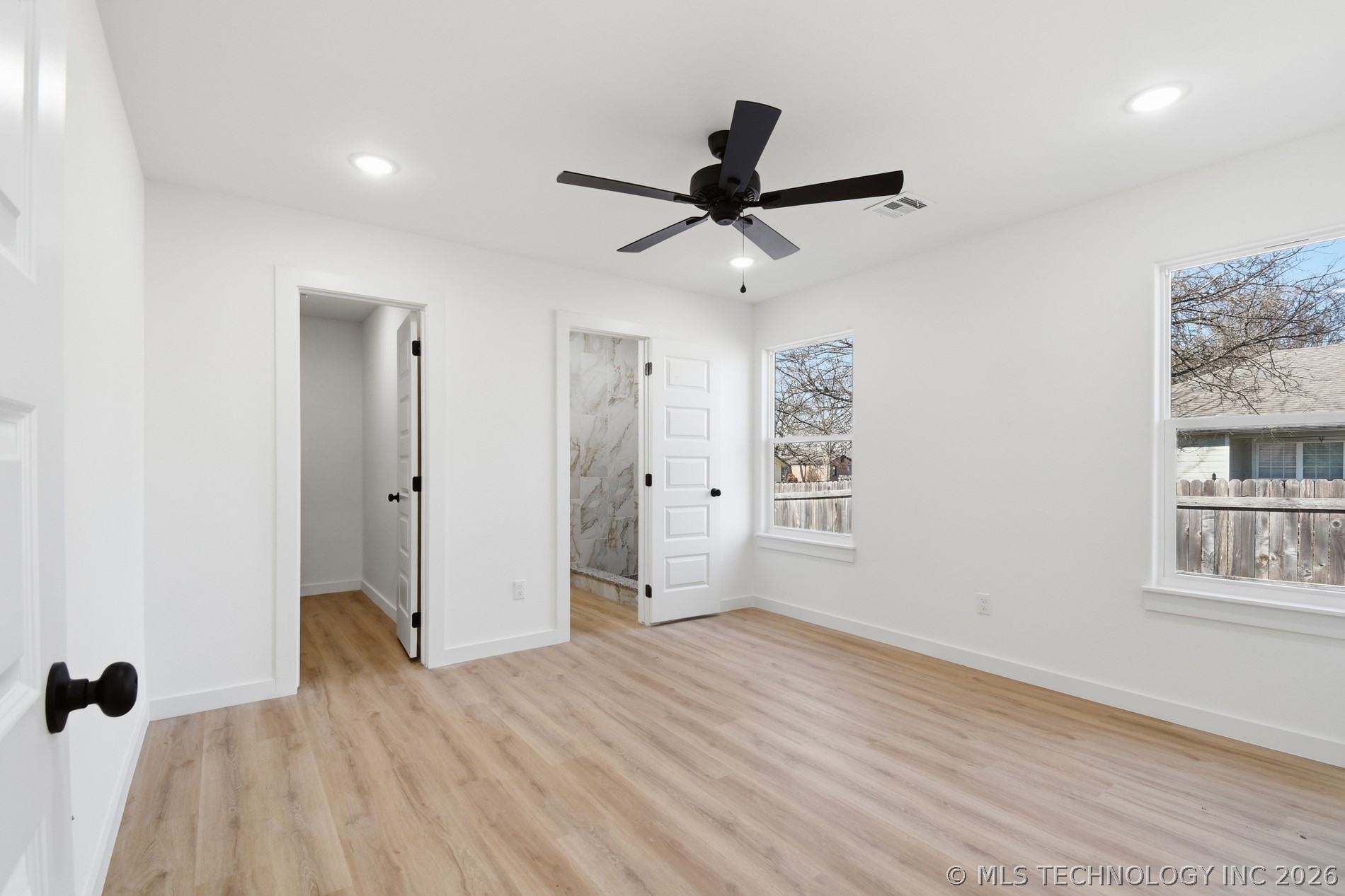 112 S Stark Street Property Photo 13