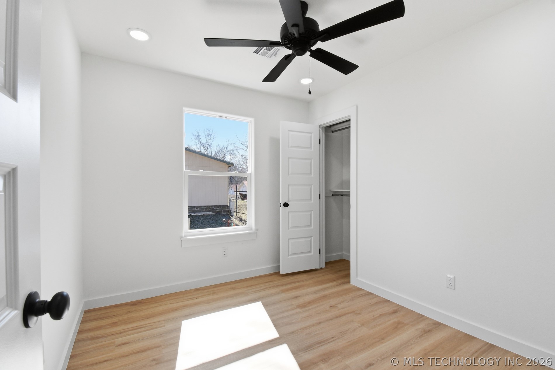 112 S Stark Street Property Photo 22