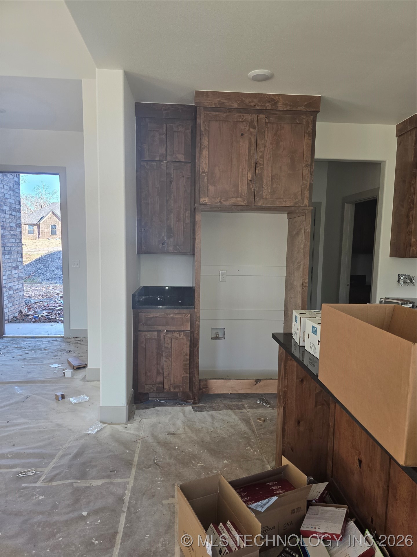 16399 N 573 Property Photo 2