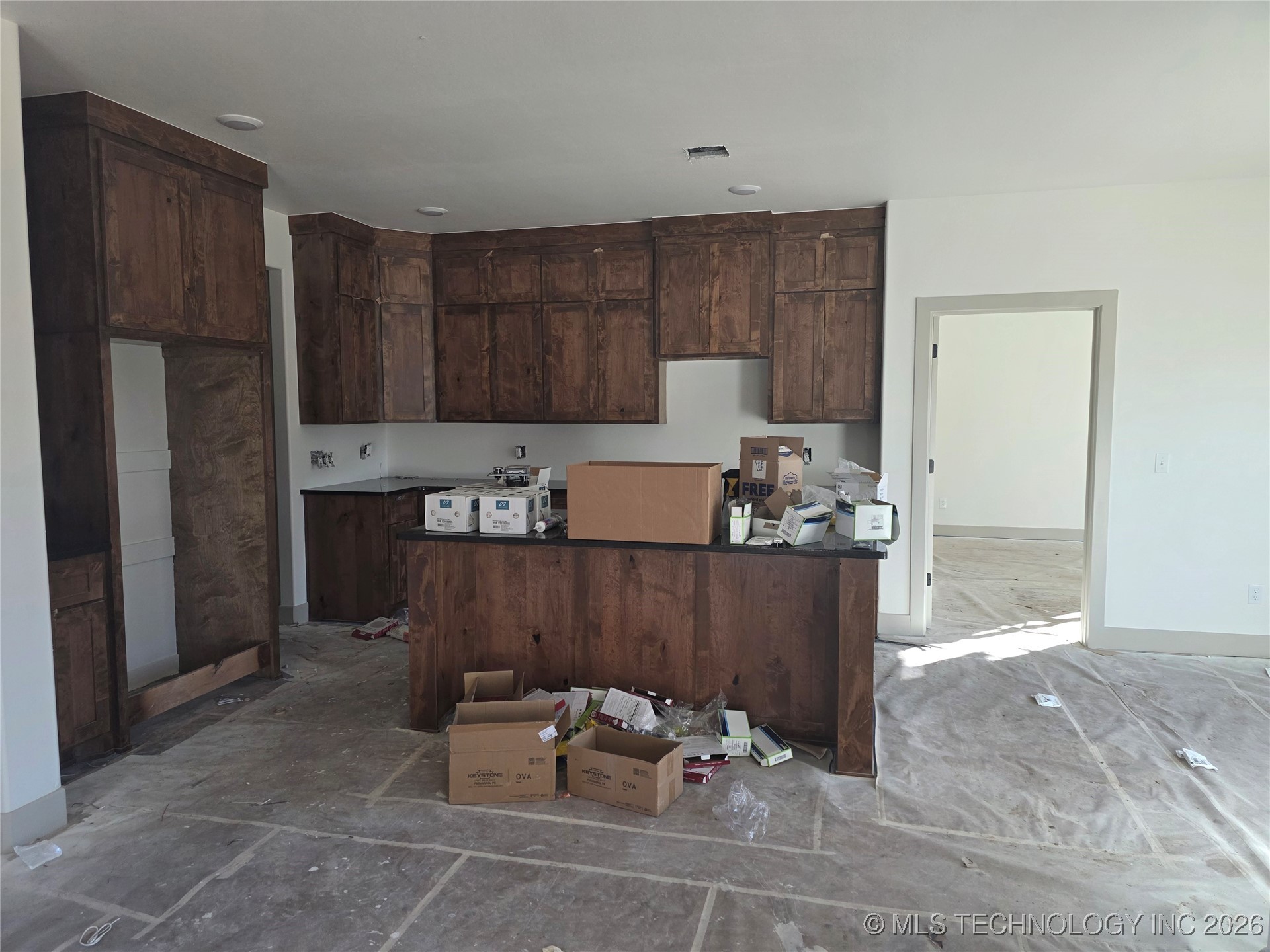 16399 N 573 Property Photo 3