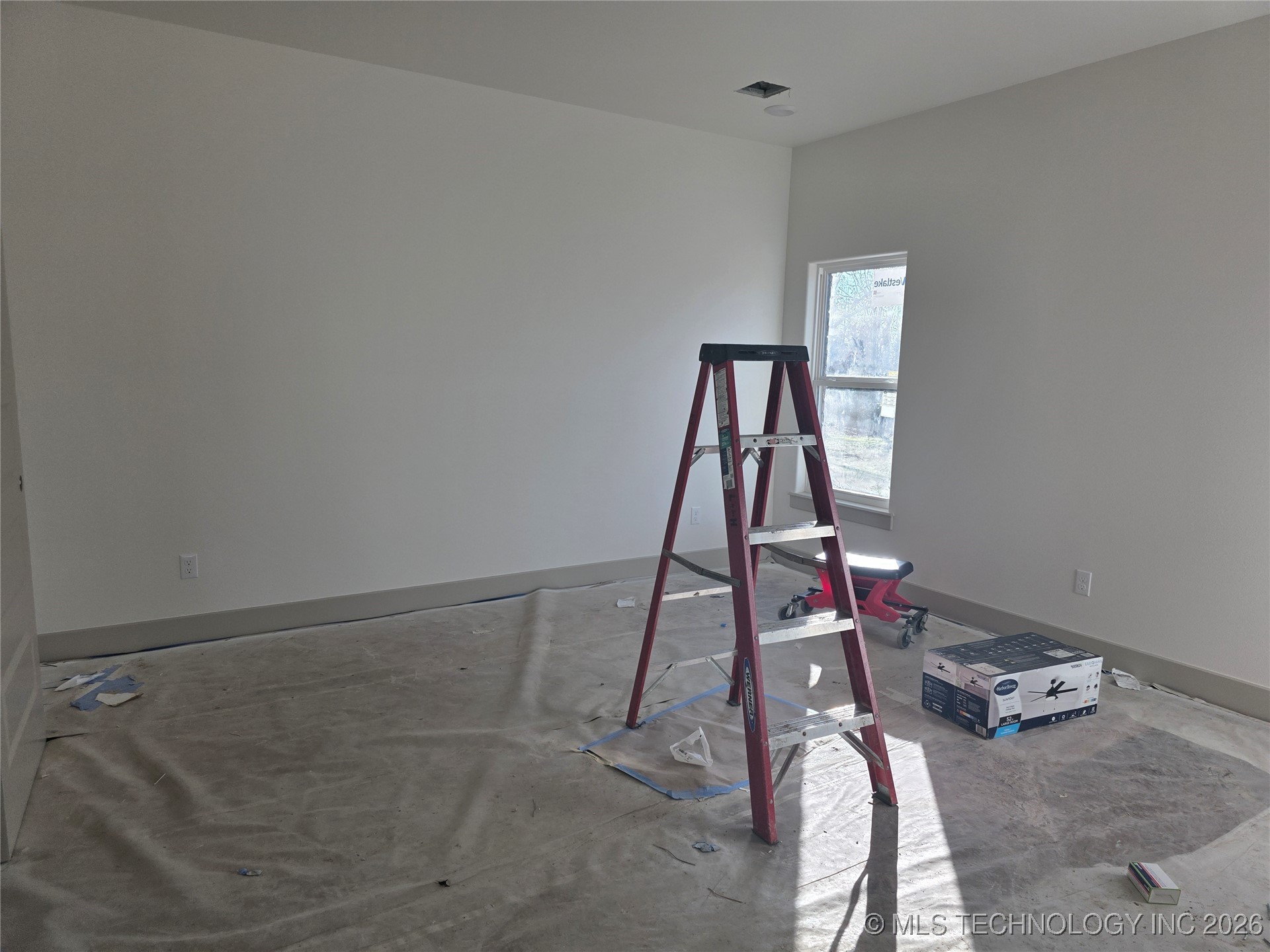 16399 N 573 Property Photo 7