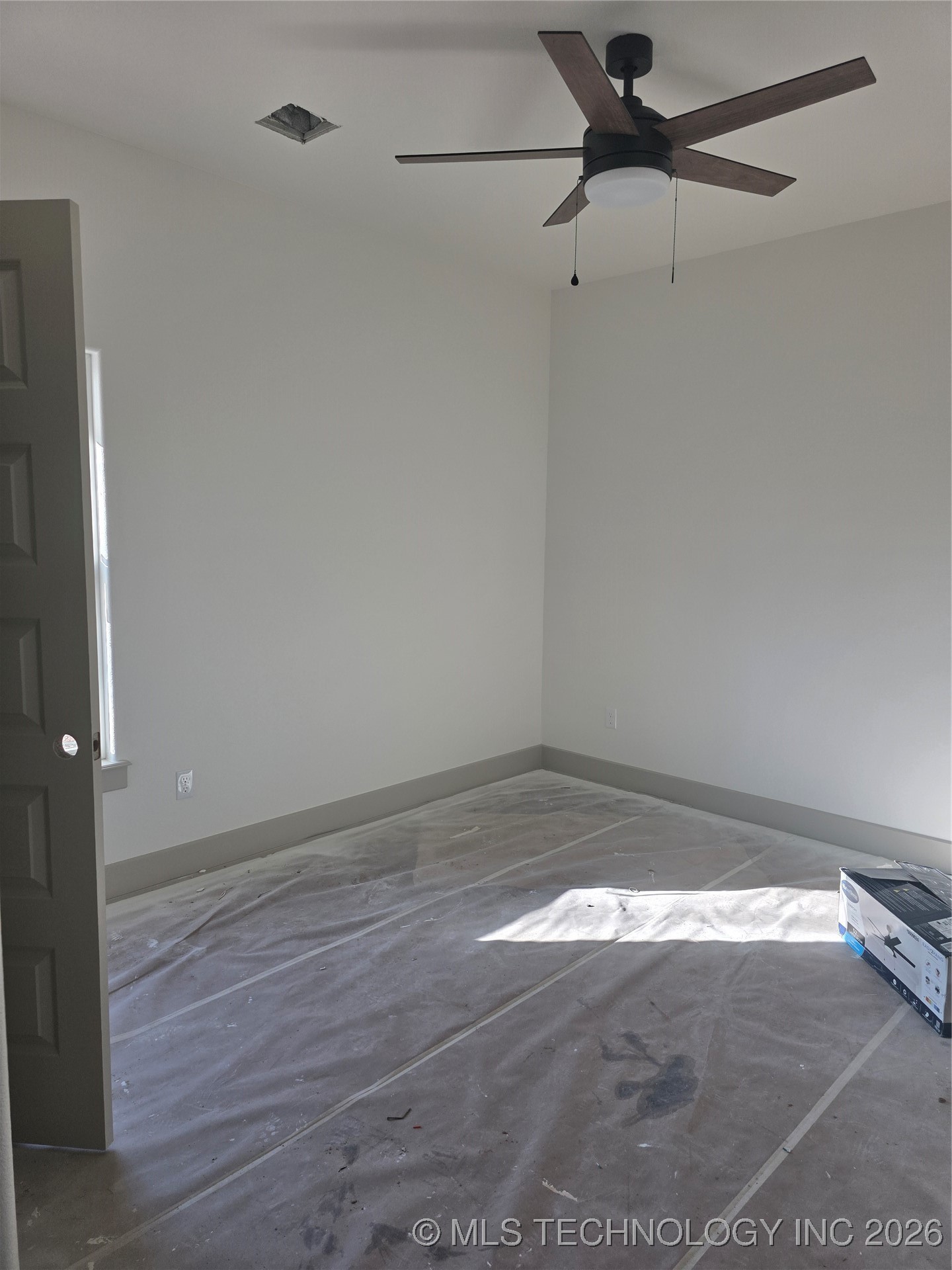 16399 N 573 Property Photo 8