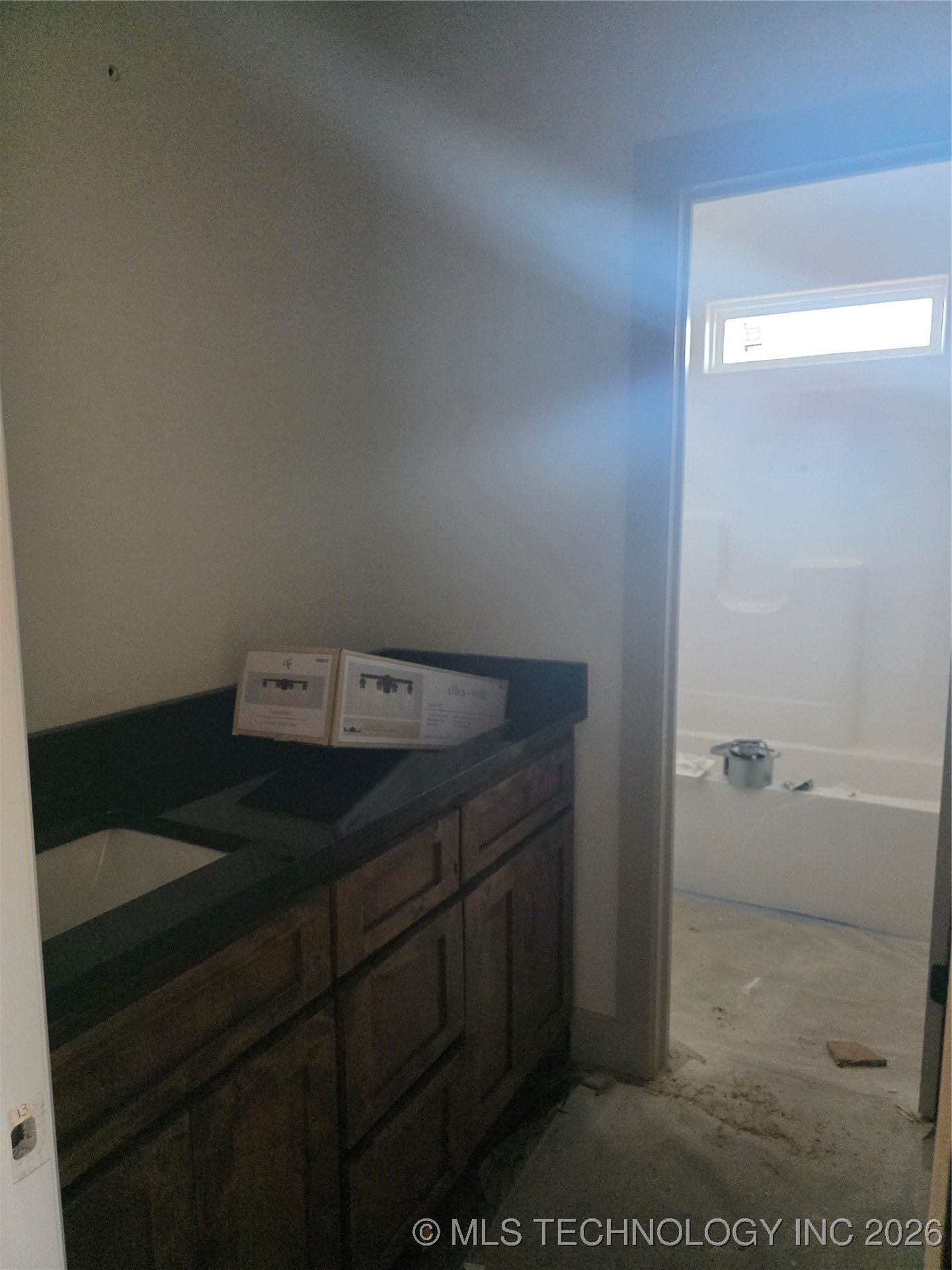 16399 N 573 Property Photo 9