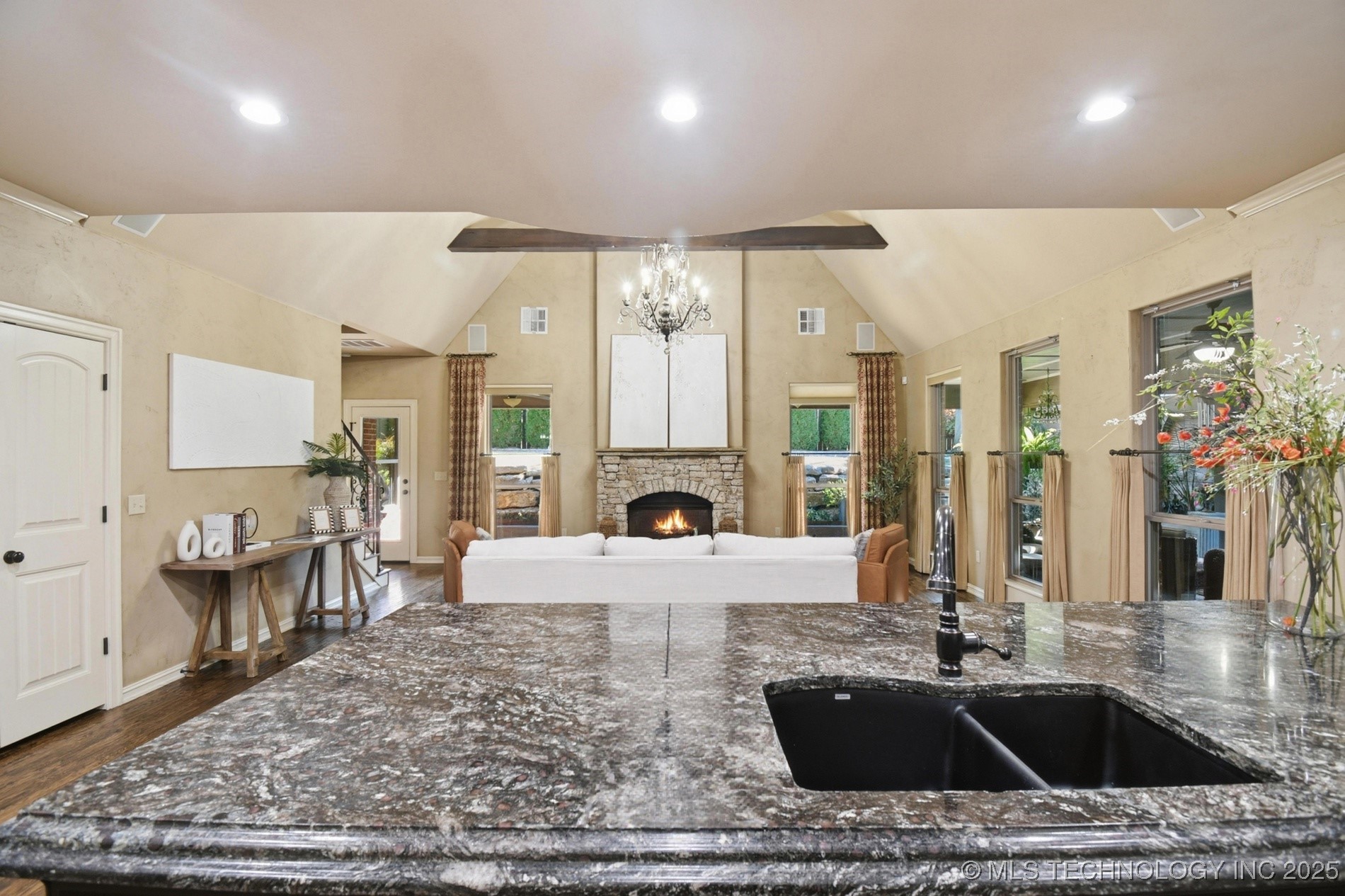 11343 S 75th East Avenue Property Photo 12