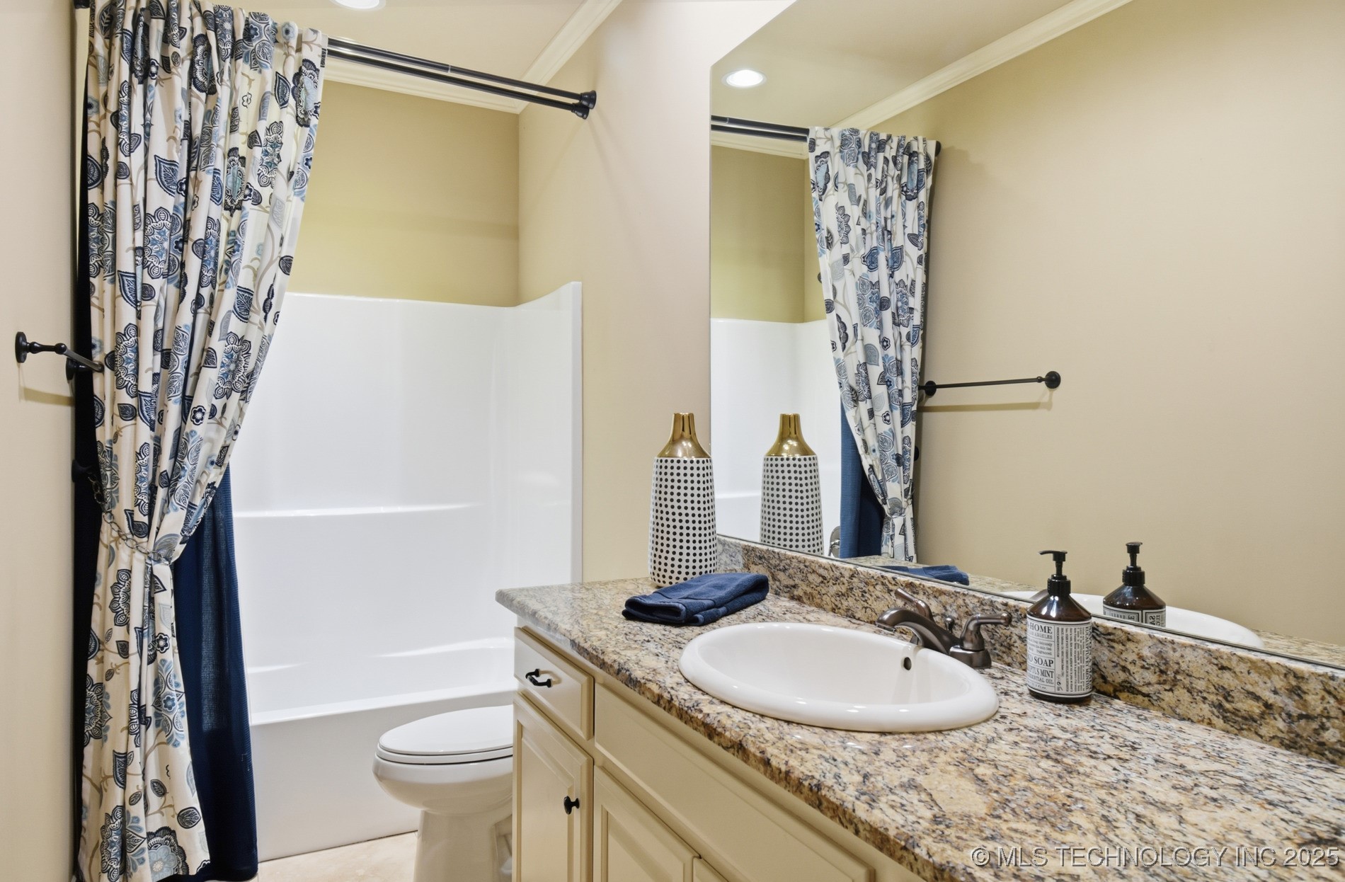 11343 S 75th East Avenue Property Photo 21