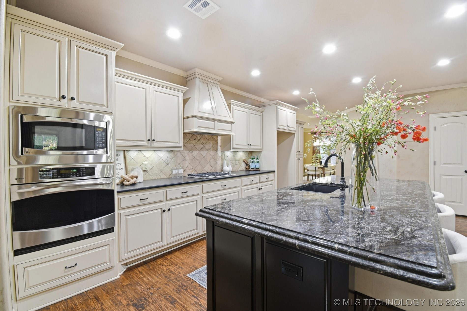 11343 S 75th East Avenue Property Photo 30