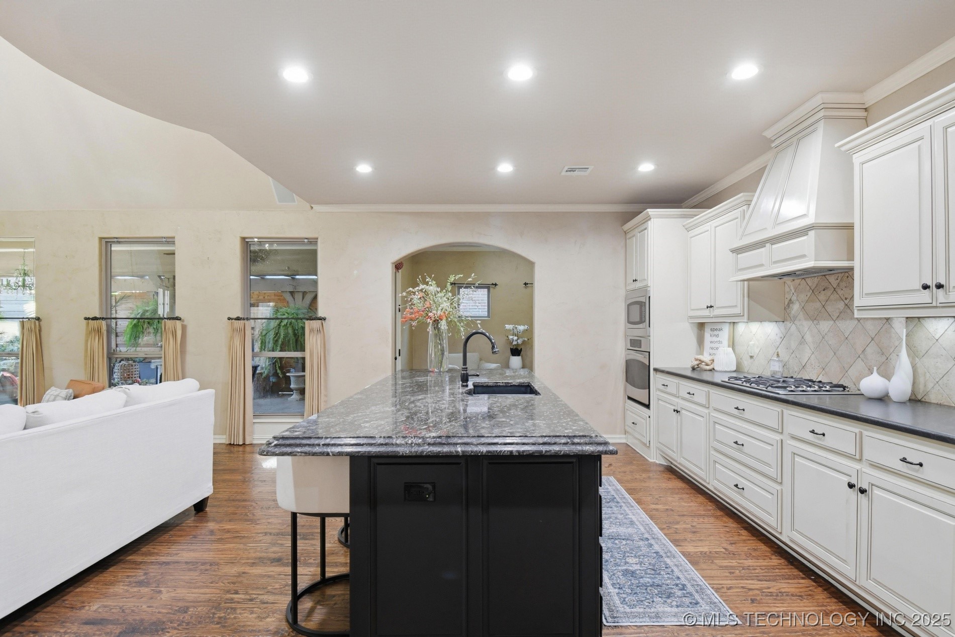 11343 S 75th East Avenue Property Photo 32