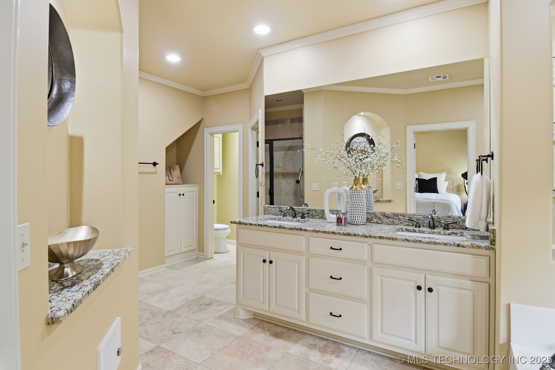 11343 S 75th East Avenue Property Photo 35