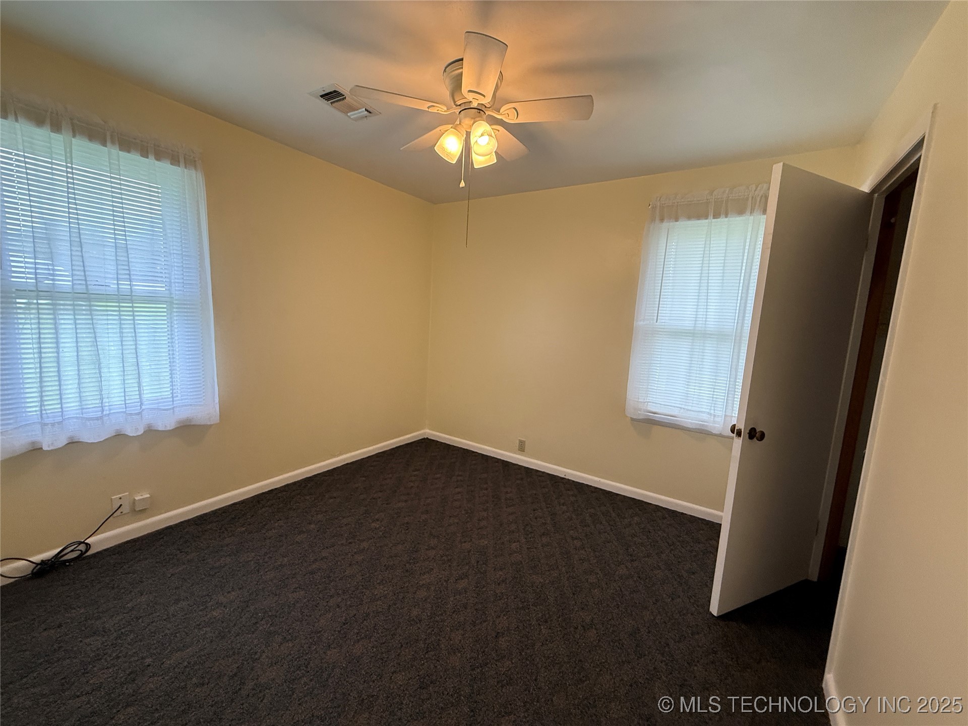 911 E Polk Avenue Property Photo 13