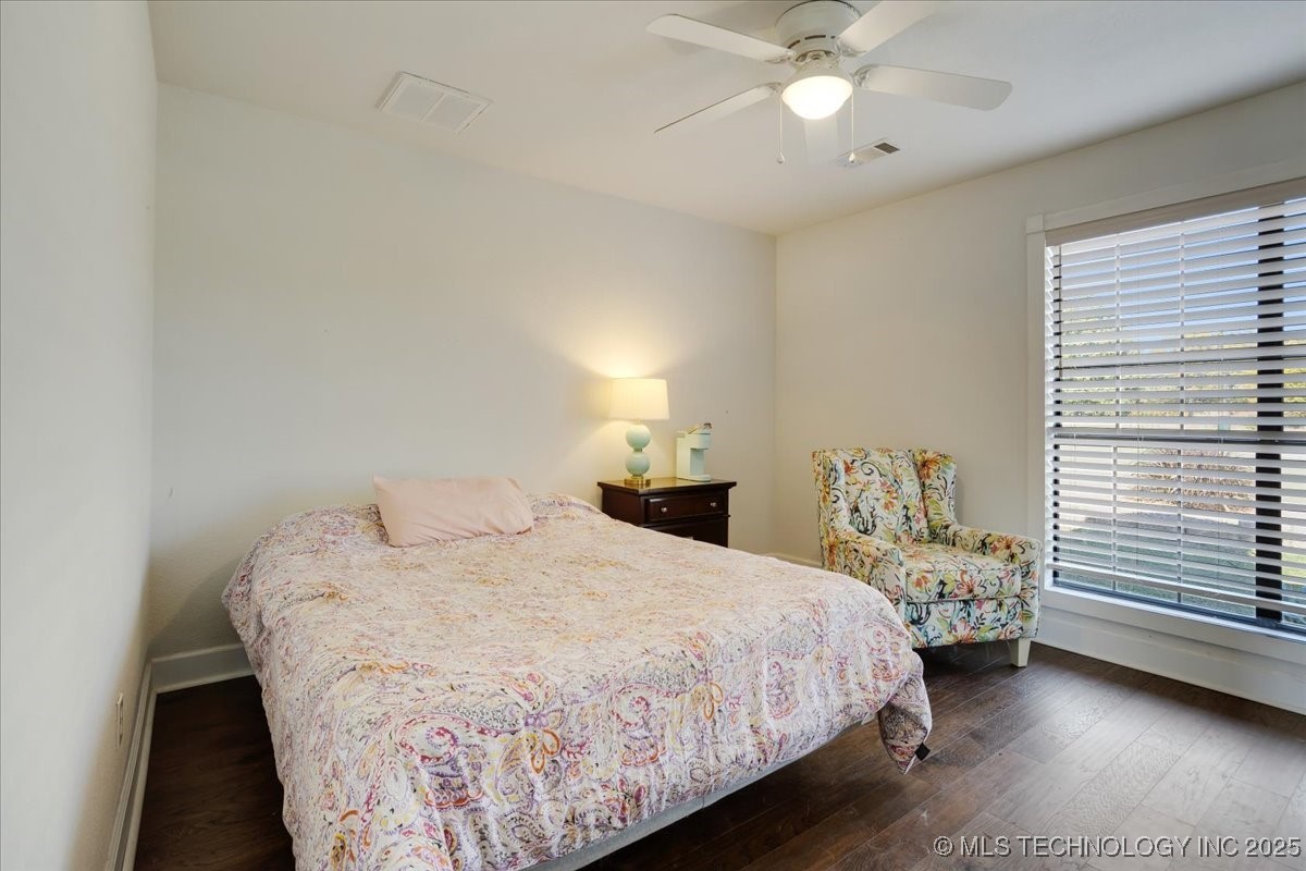 1061 Simons Road Property Photo 12