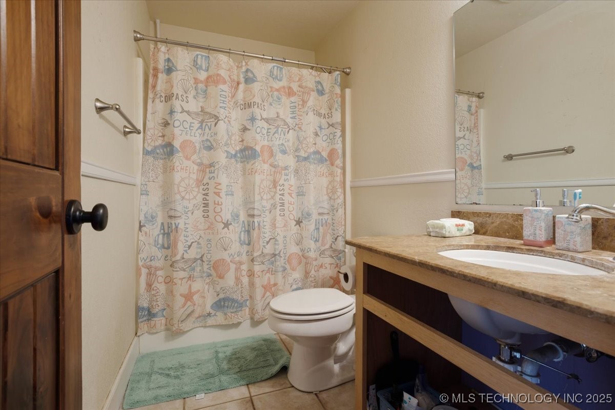 1061 Simons Road Property Photo 15