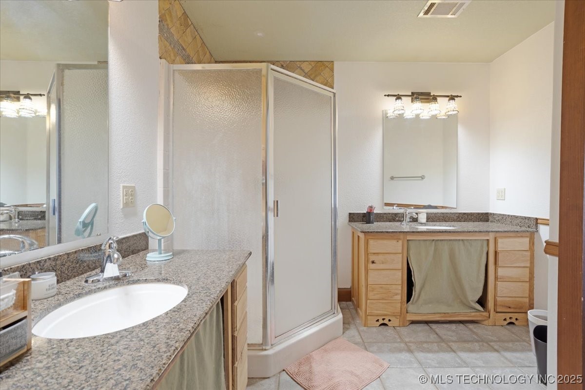 1061 Simons Road Property Photo 19