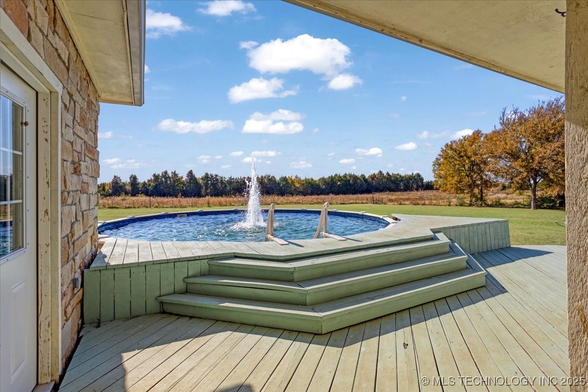 1061 Simons Road Property Photo 33