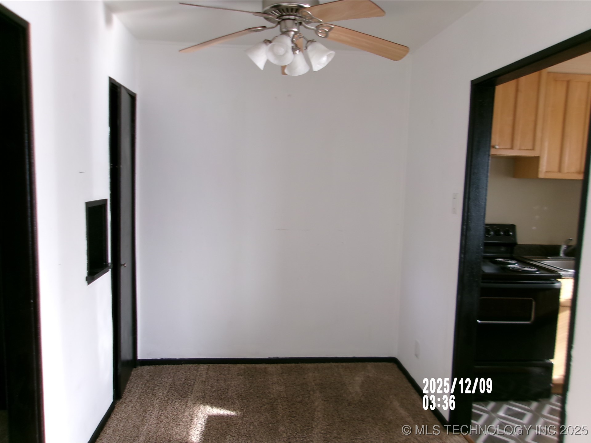 520 E 6th Street 516.5 Property Photo 3