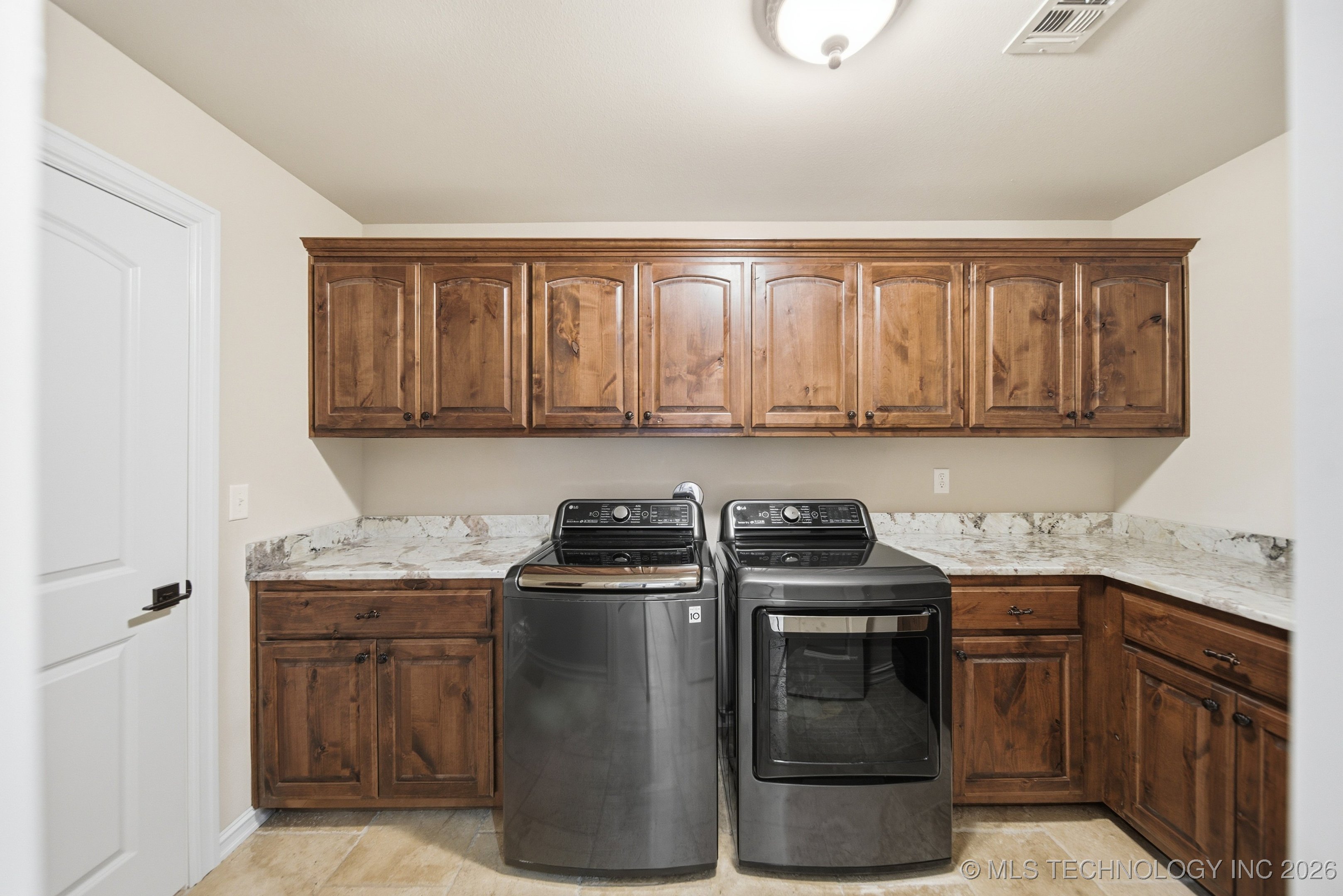 6323 N 25th Street Property Photo 25