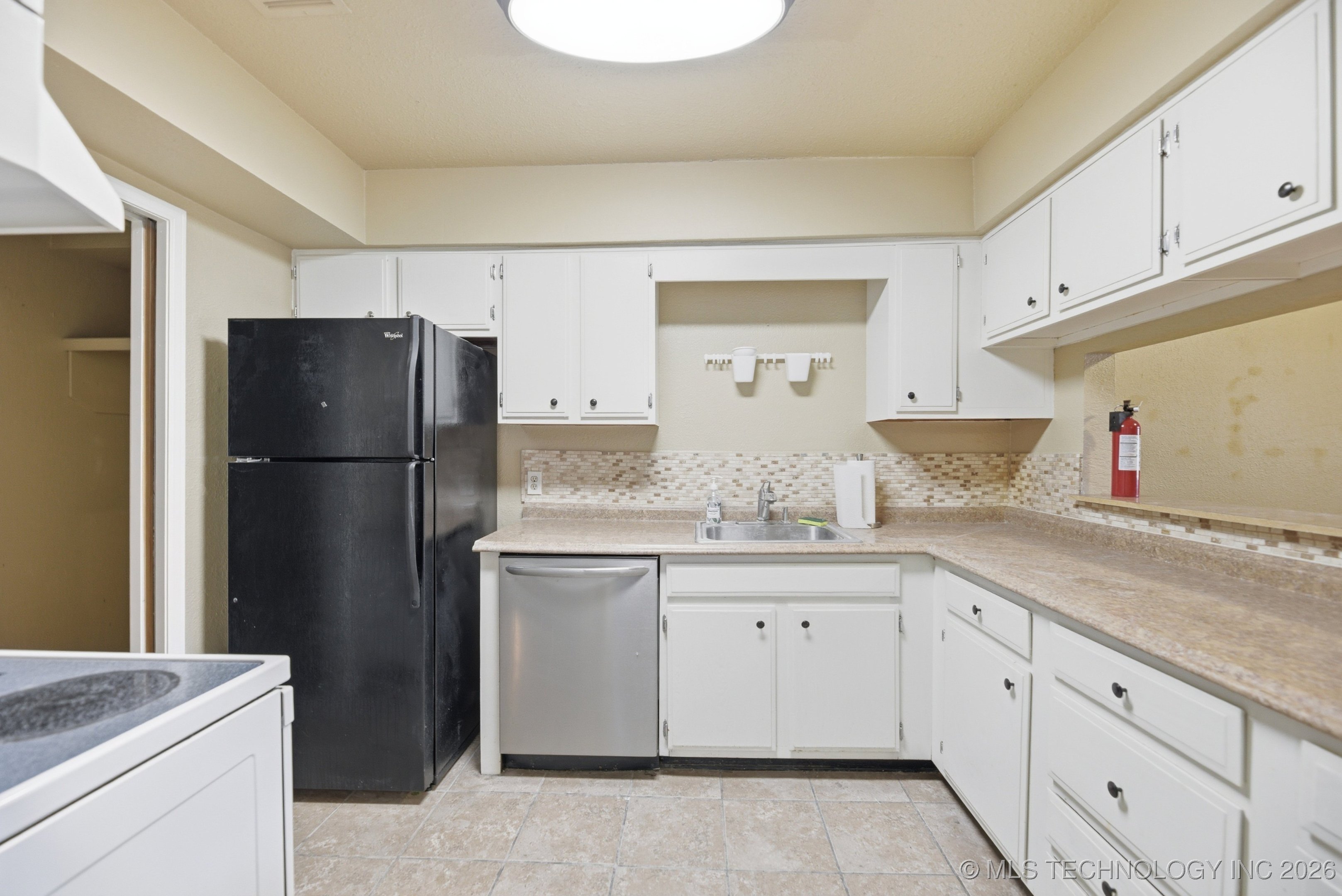 6526 S Memorial Drive 15c Property Photo 7