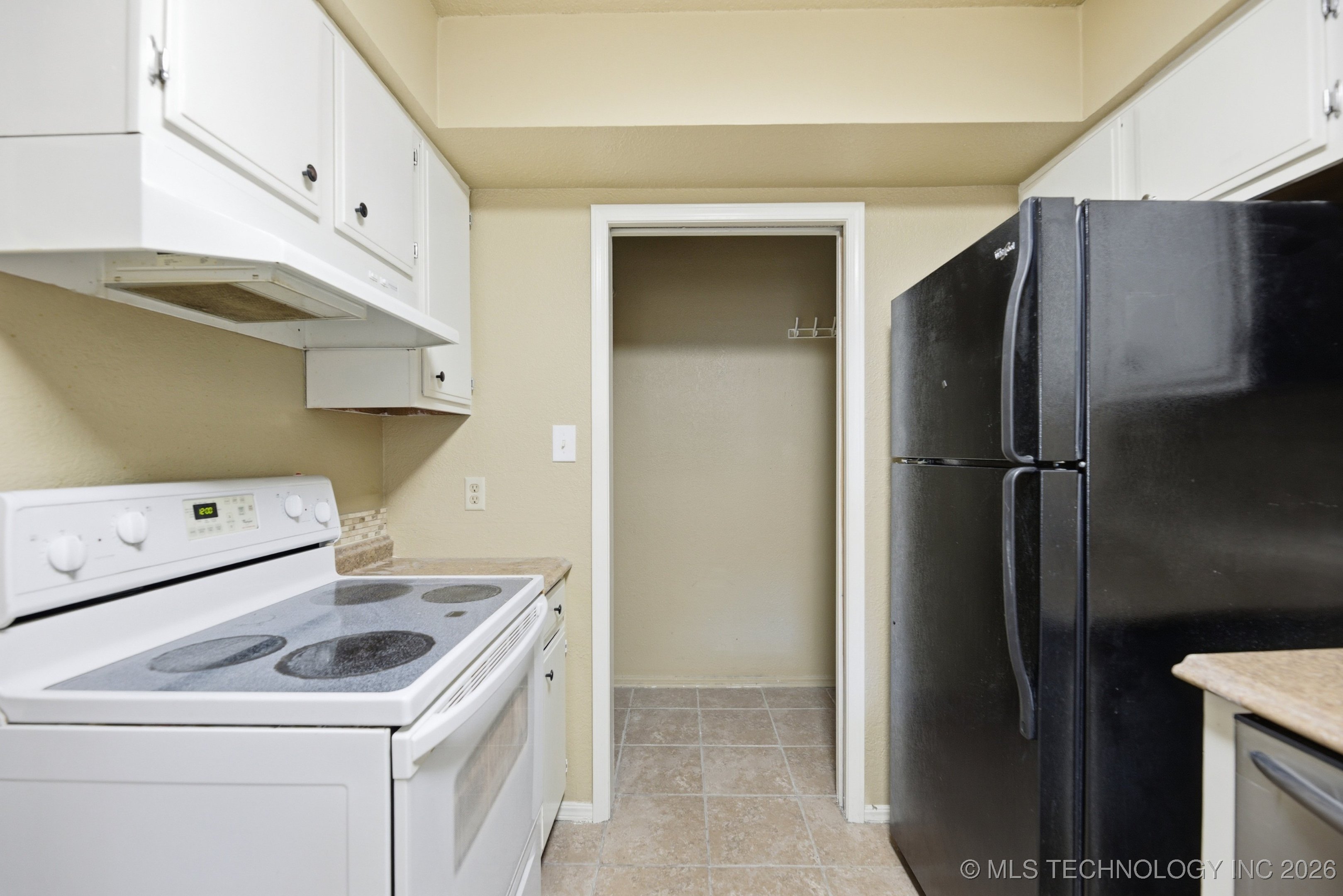 6526 S Memorial Drive 15c Property Photo 9