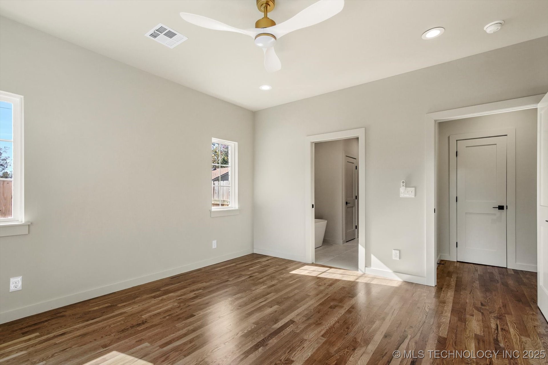 507 S Cedar Avenue Property Photo 14