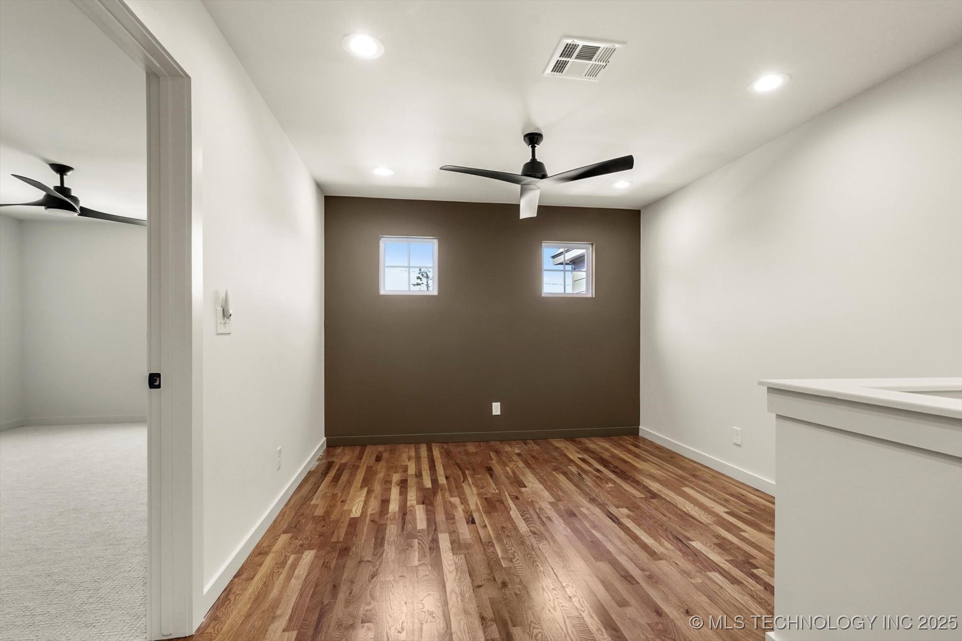 507 S Cedar Avenue Property Photo 22