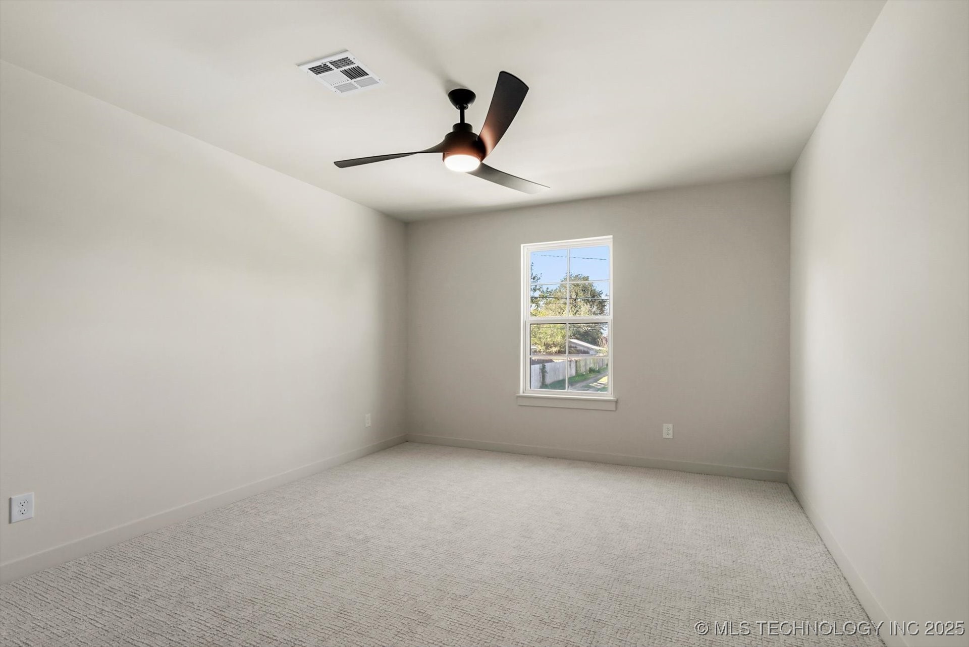 507 S Cedar Avenue Property Photo 23