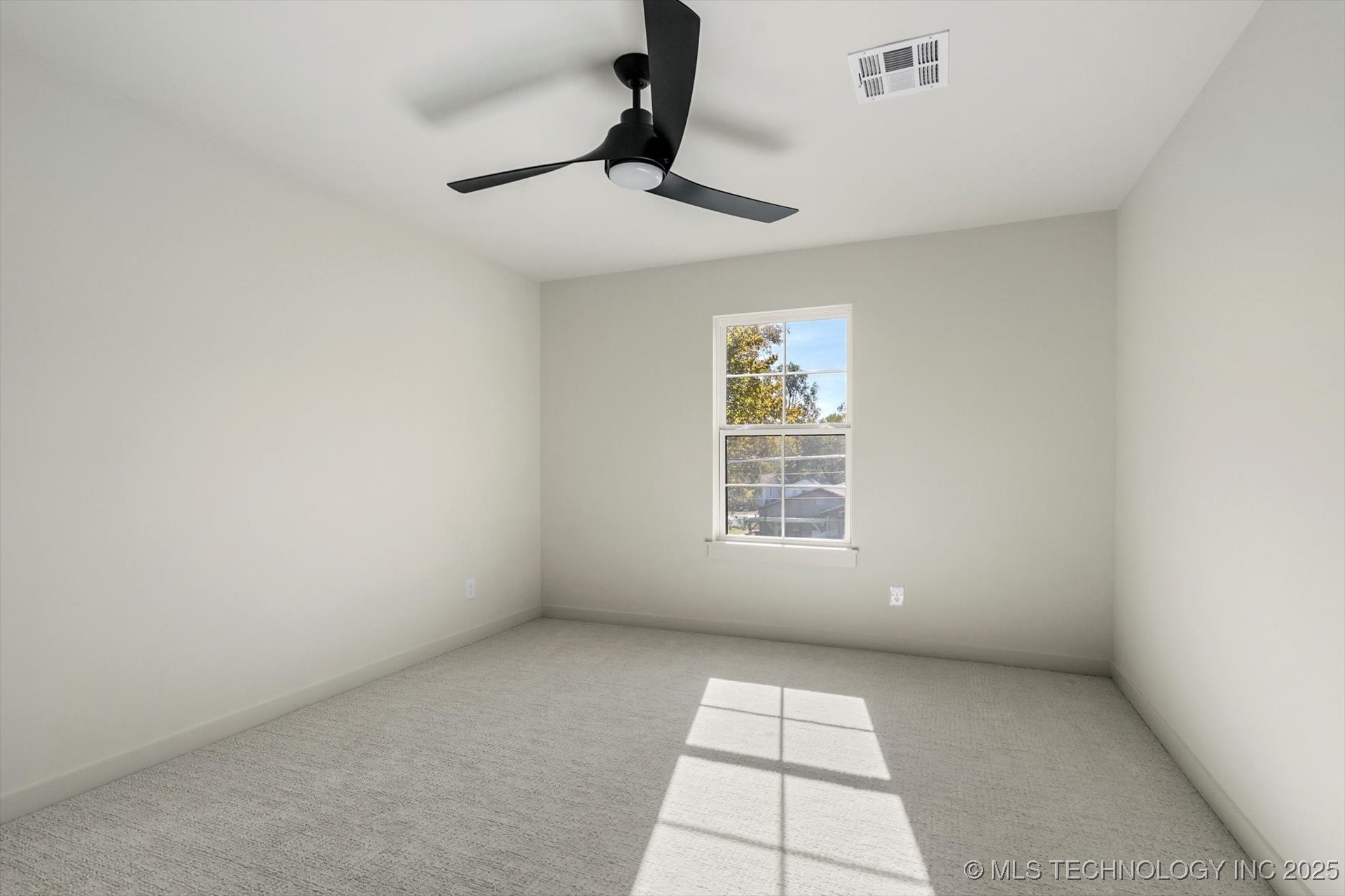 507 S Cedar Avenue Property Photo 25