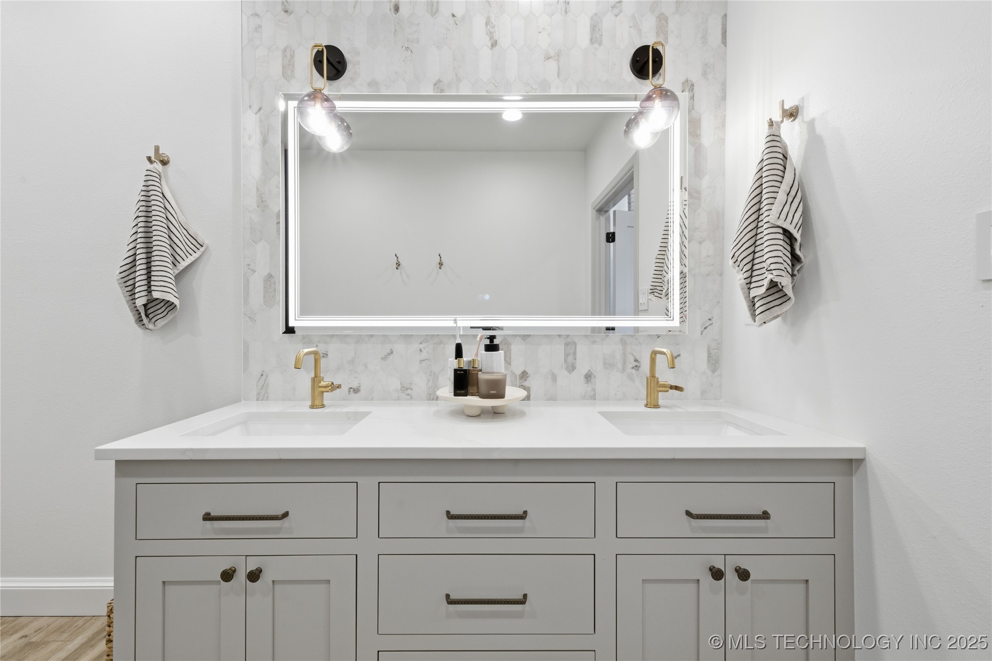 6543 Nw 277th Street Property Photo 40