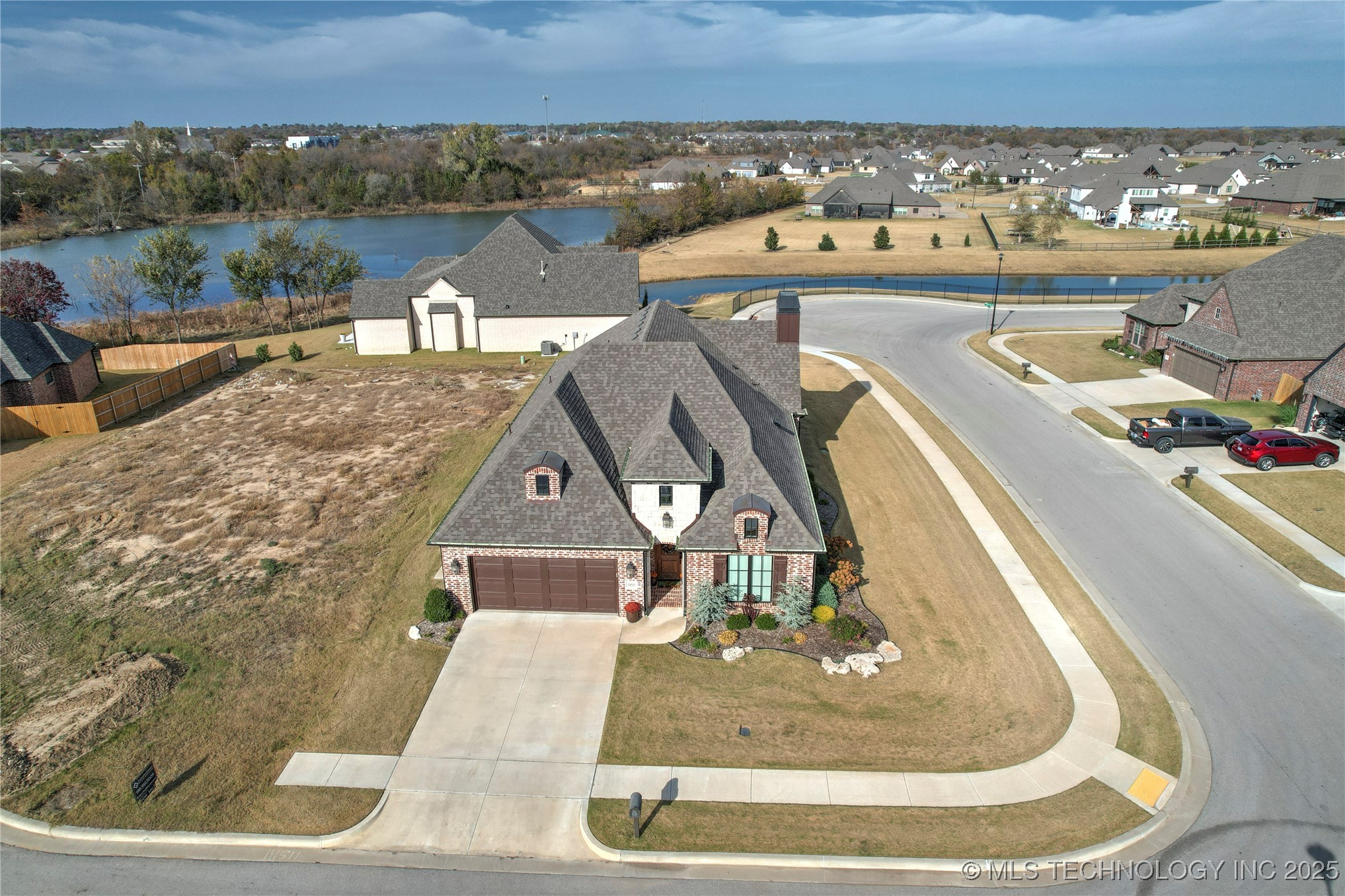 14511 E 80th Court North Property Photo 38