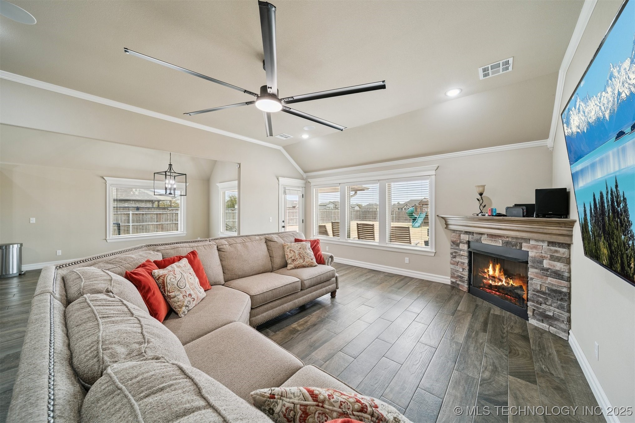 14241 N 68th Avenue E Property Photo 18