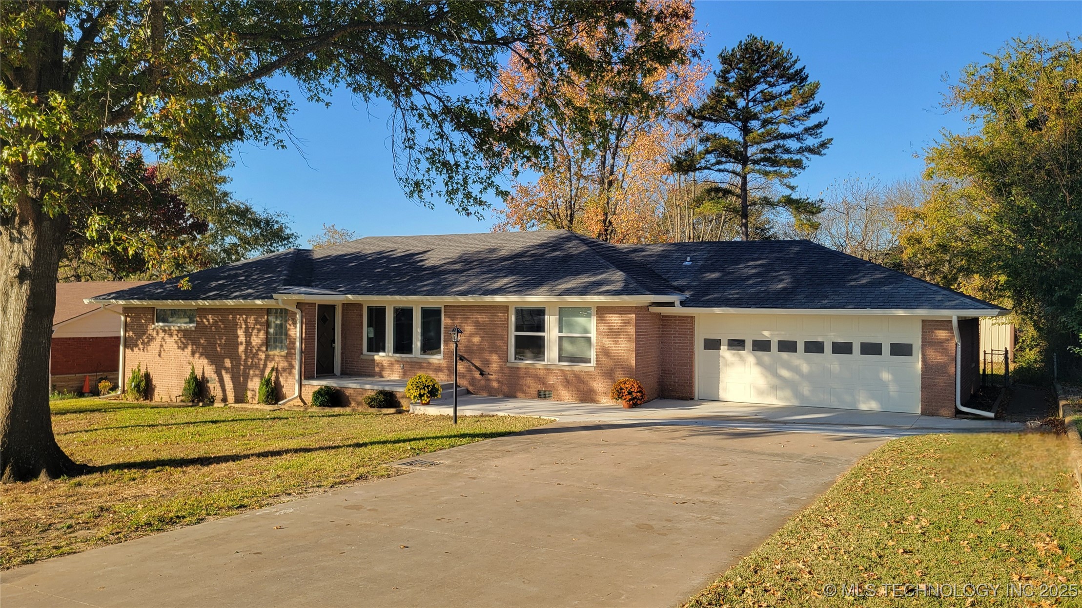 1811 S Broadway Boulevard Property Photo 1