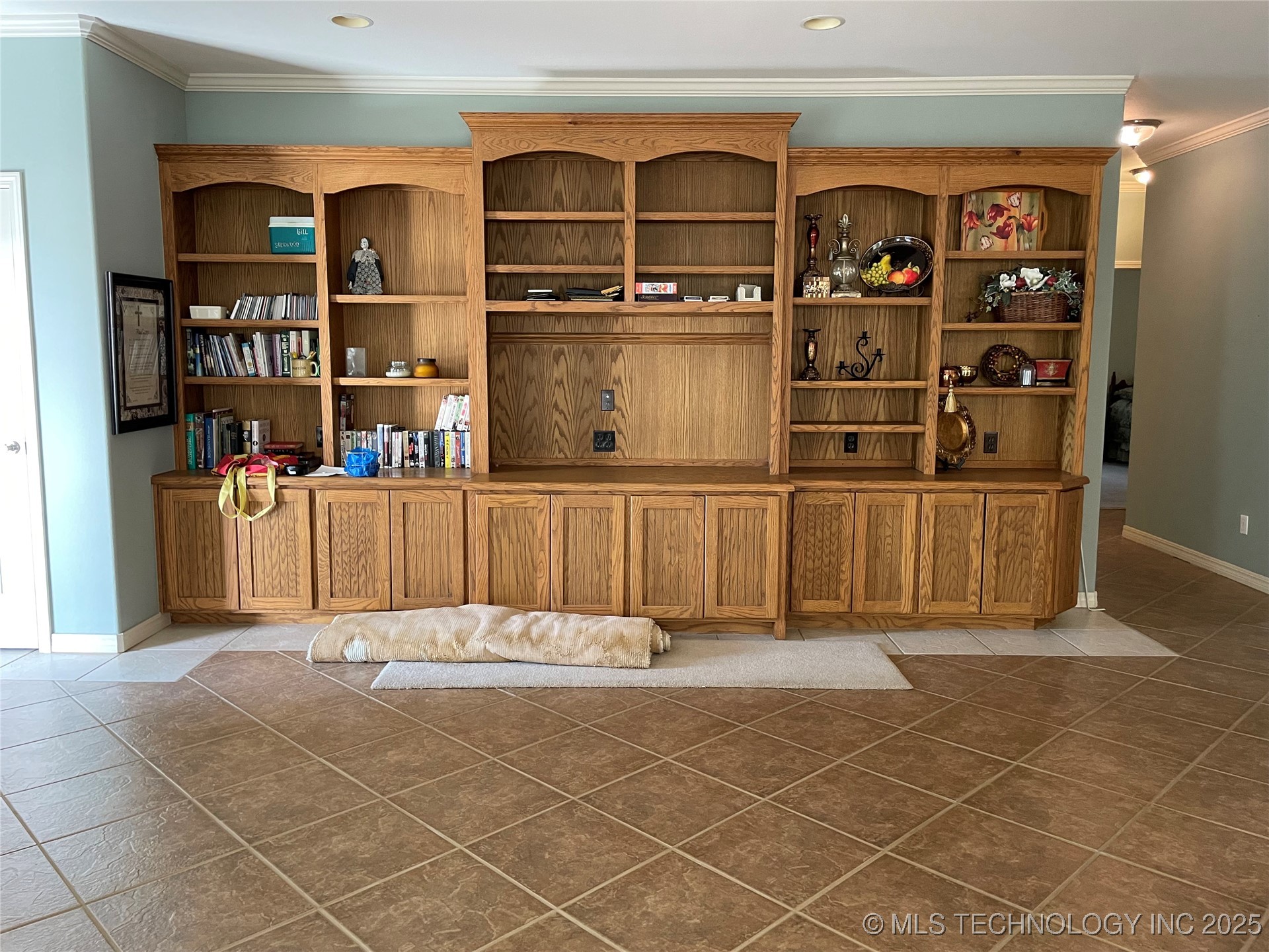 4225 Greentree Way 17a Property Photo 5