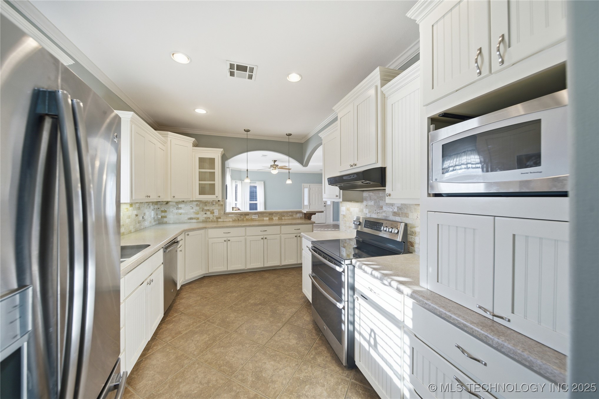 4225 Greentree Way 17a Property Photo 8