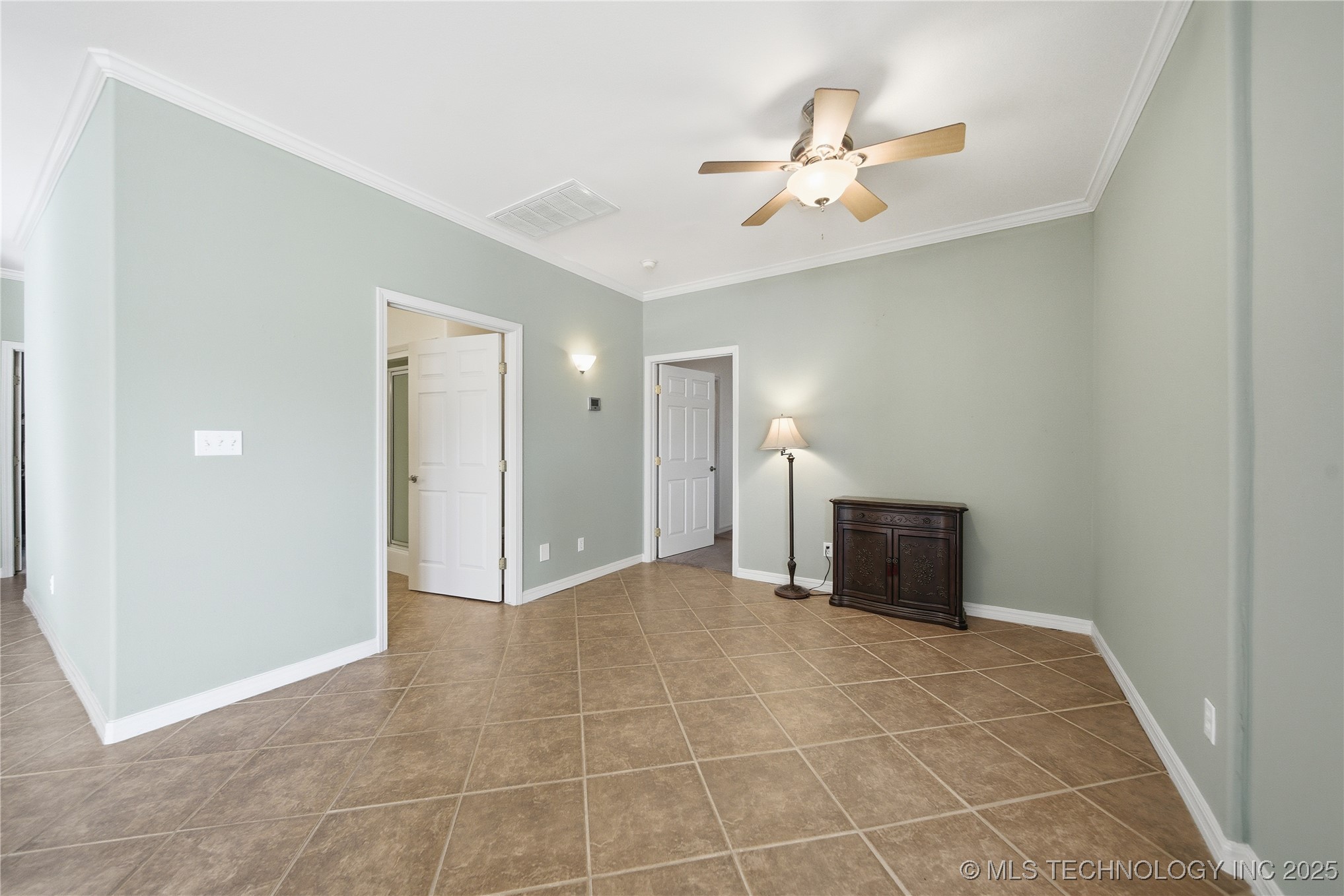 4225 Greentree Way 17a Property Photo 14