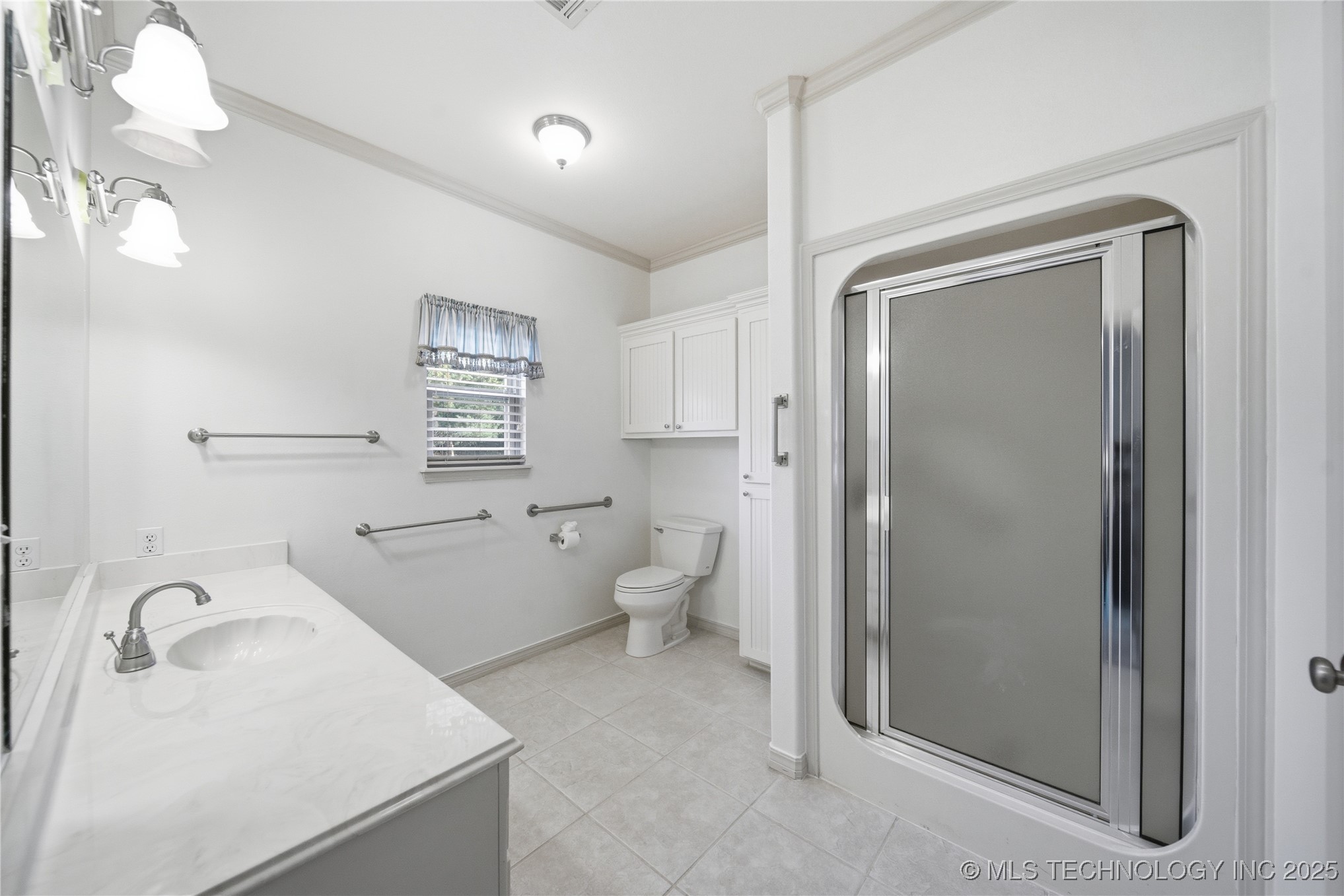 4225 Greentree Way 17a Property Photo 16