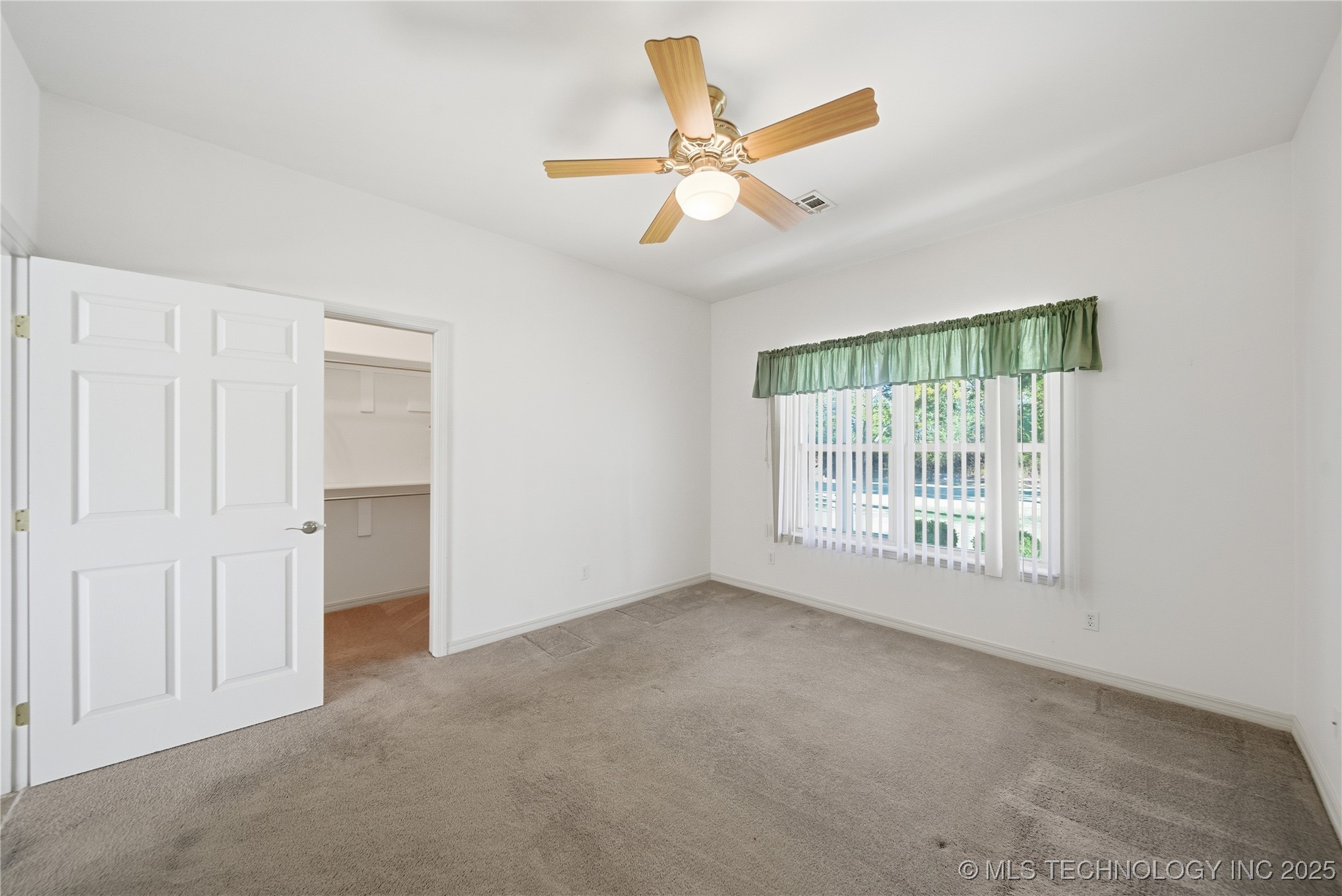 4225 Greentree Way 17a Property Photo 20