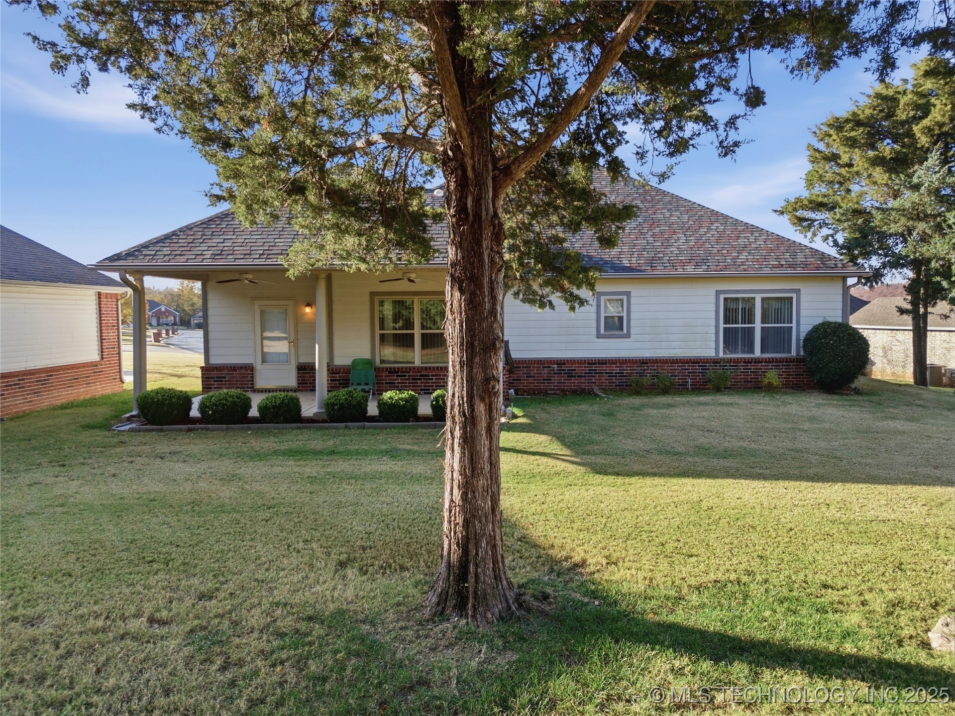 4225 Greentree Way 17a Property Photo 23