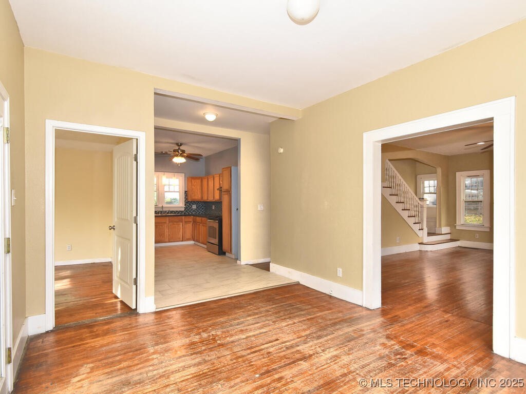 730 S Phoenix Avenue Property Photo 7