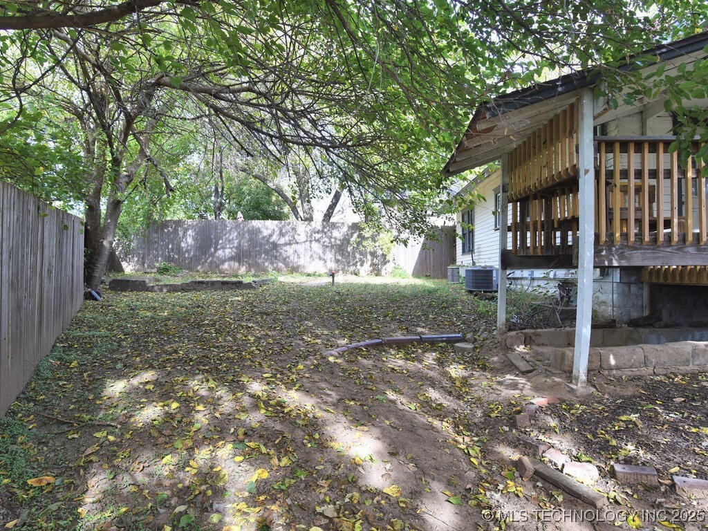 730 S Phoenix Avenue Property Photo 32