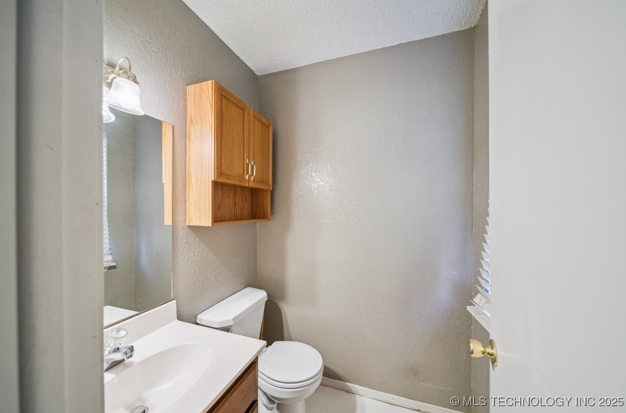 28652 E 139th St S Street S Property Photo 8