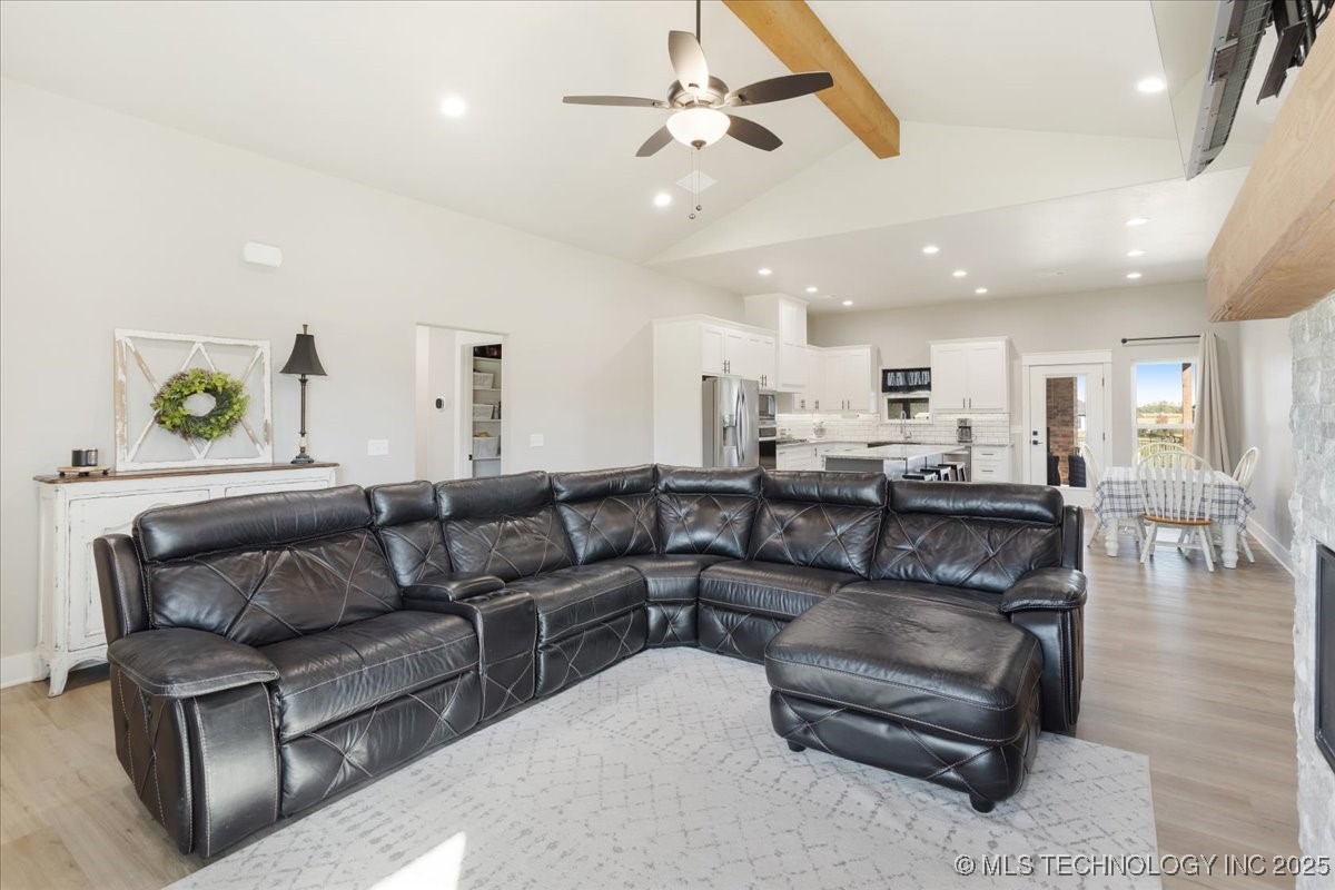 2 Wilderness N Property Photo 6