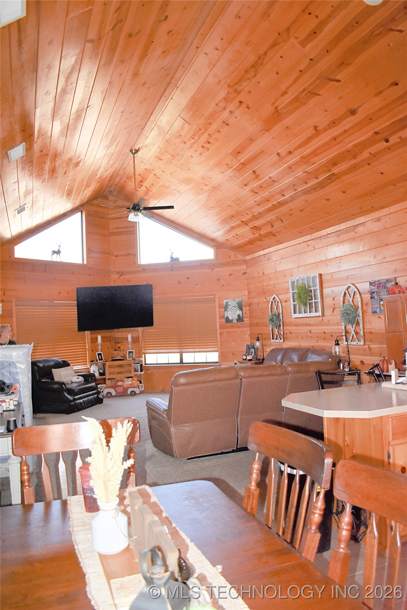 17 Lakeside Ridge Property Photo 5