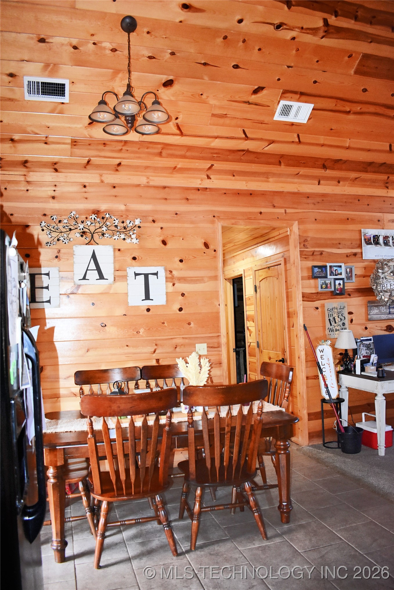 17 Lakeside Ridge Property Photo 10