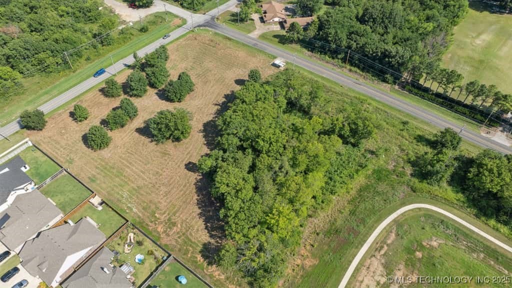 141st Avenue Se Property Photo 4