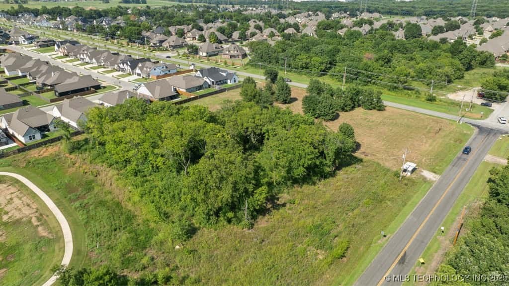 141st Avenue Se Property Photo 17