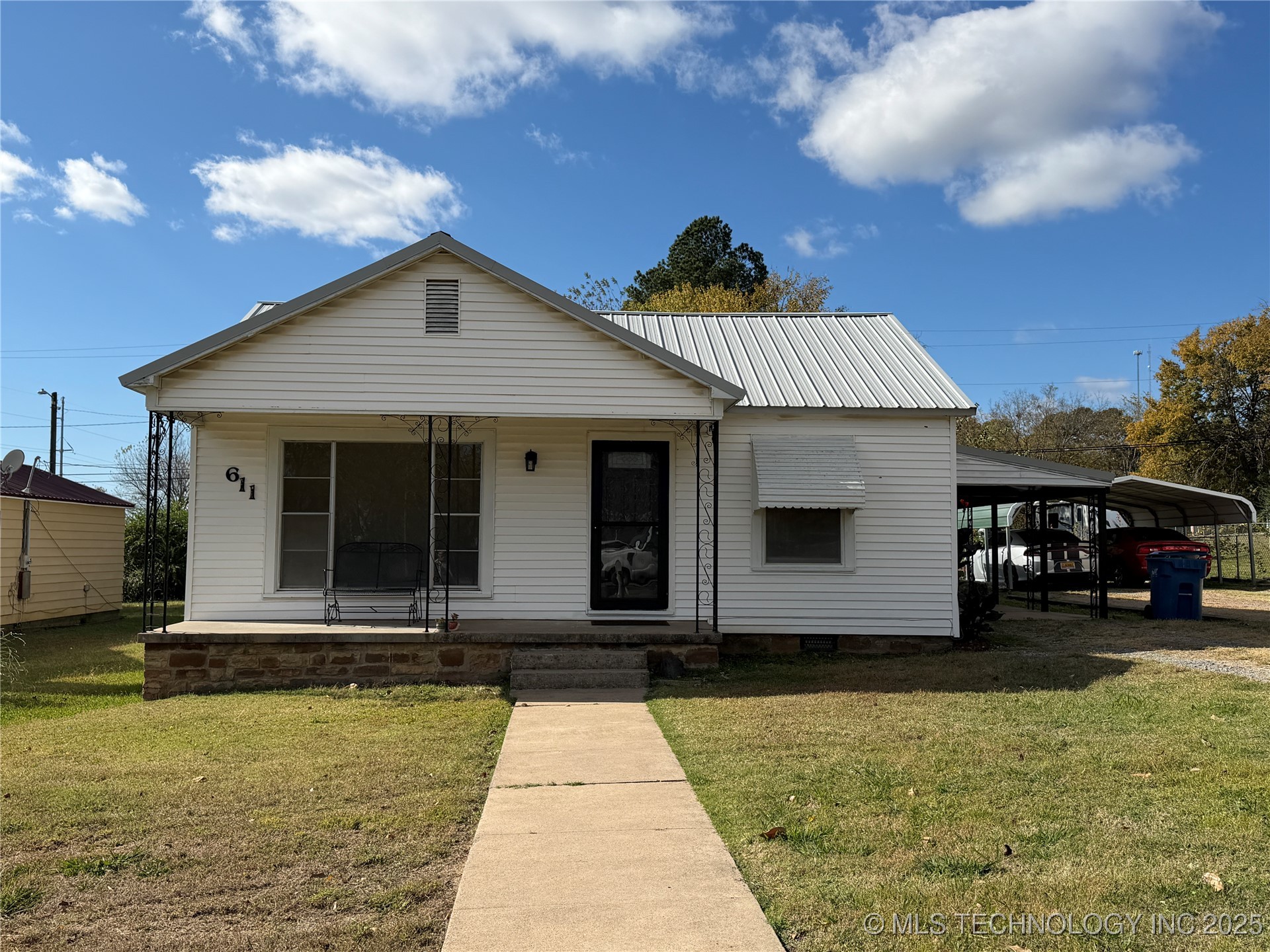 611 Sw 9th Property Photo 1