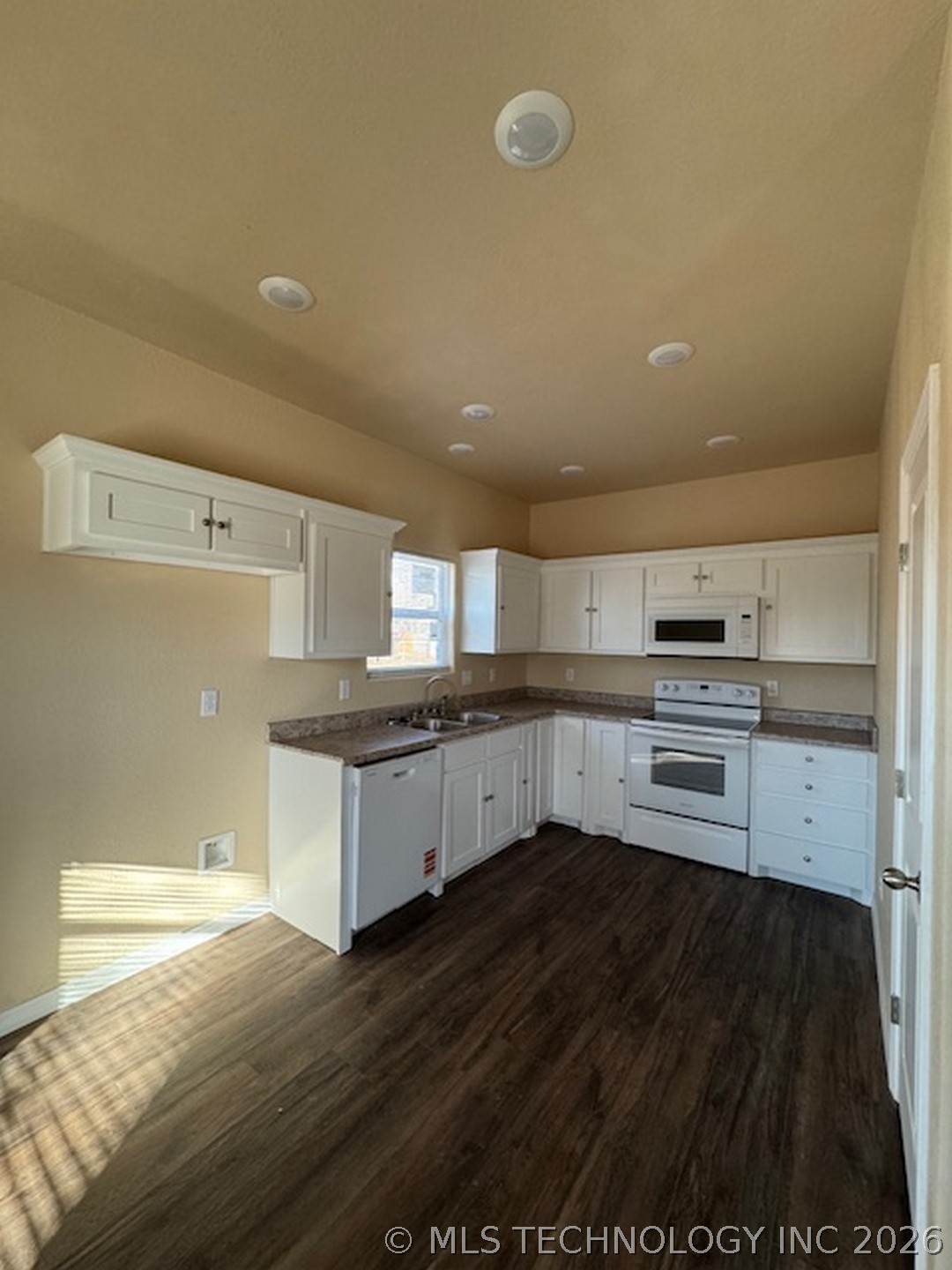 503 S Dogwood Street Property Photo 10