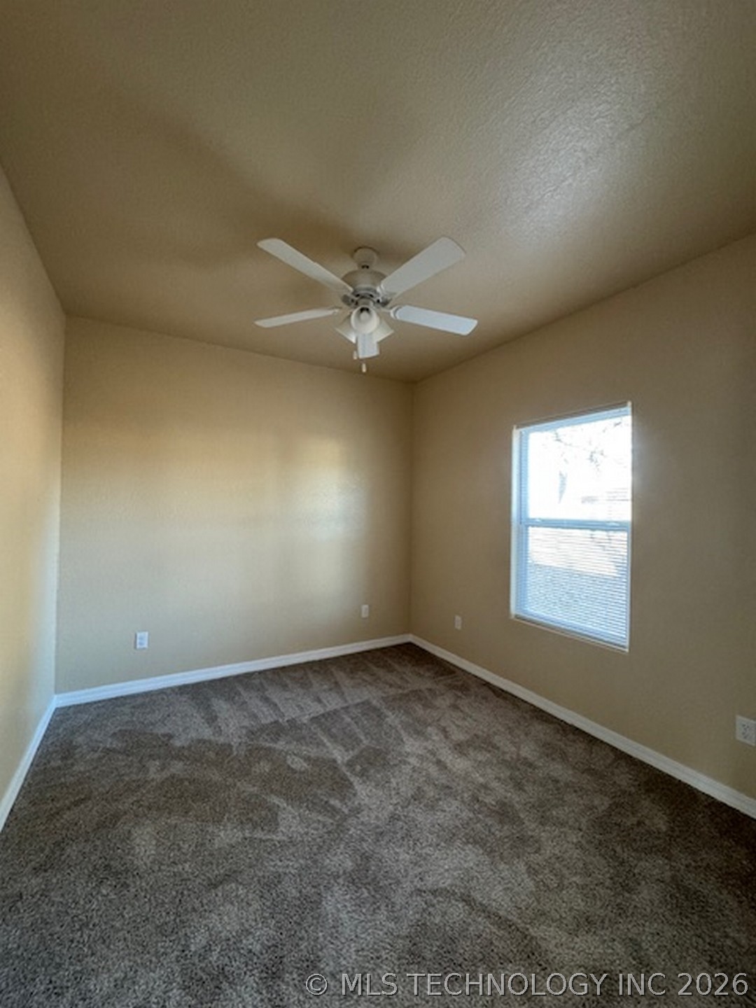 503 S Dogwood Street Property Photo 12