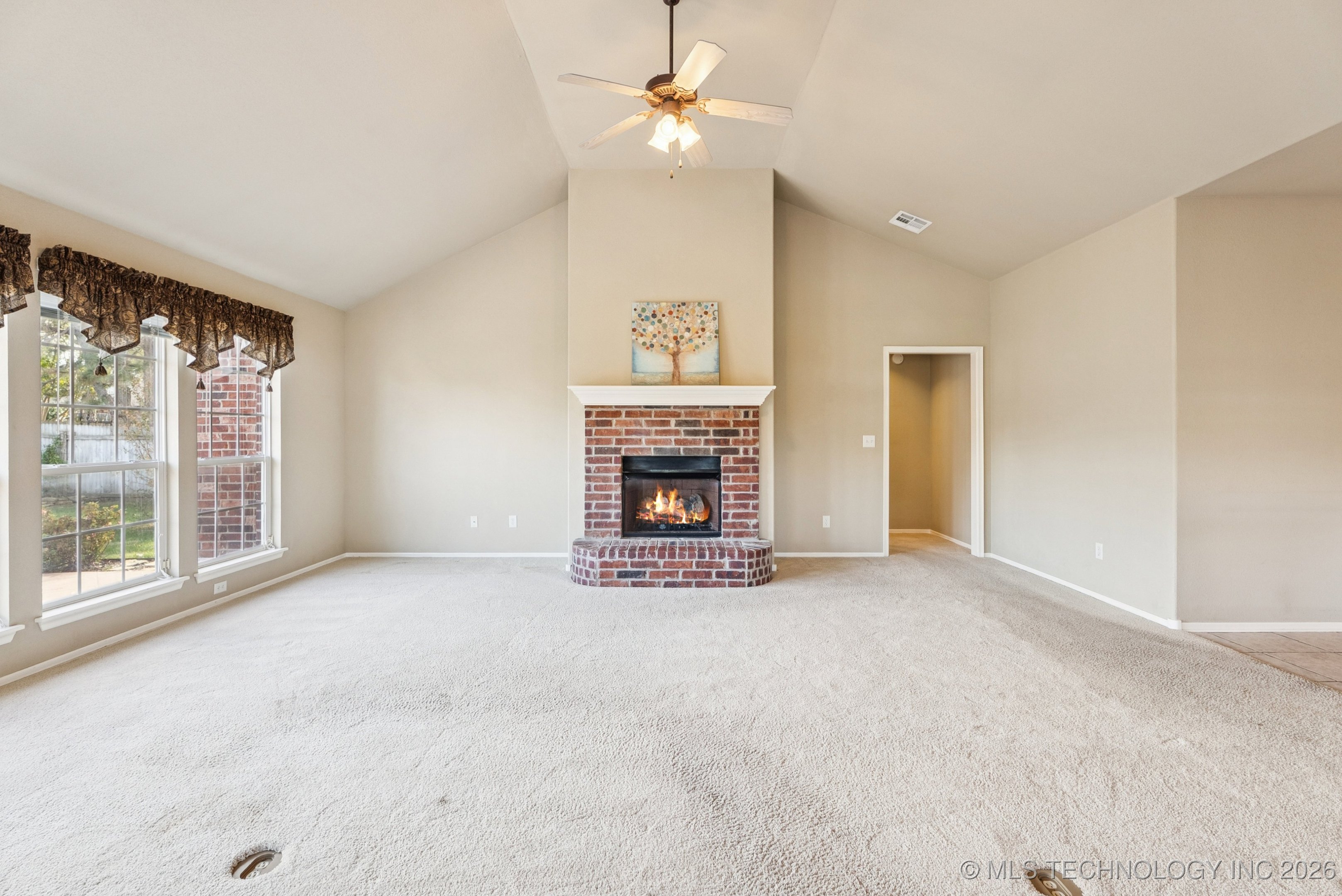 3309 N Gum Place Property Photo 9