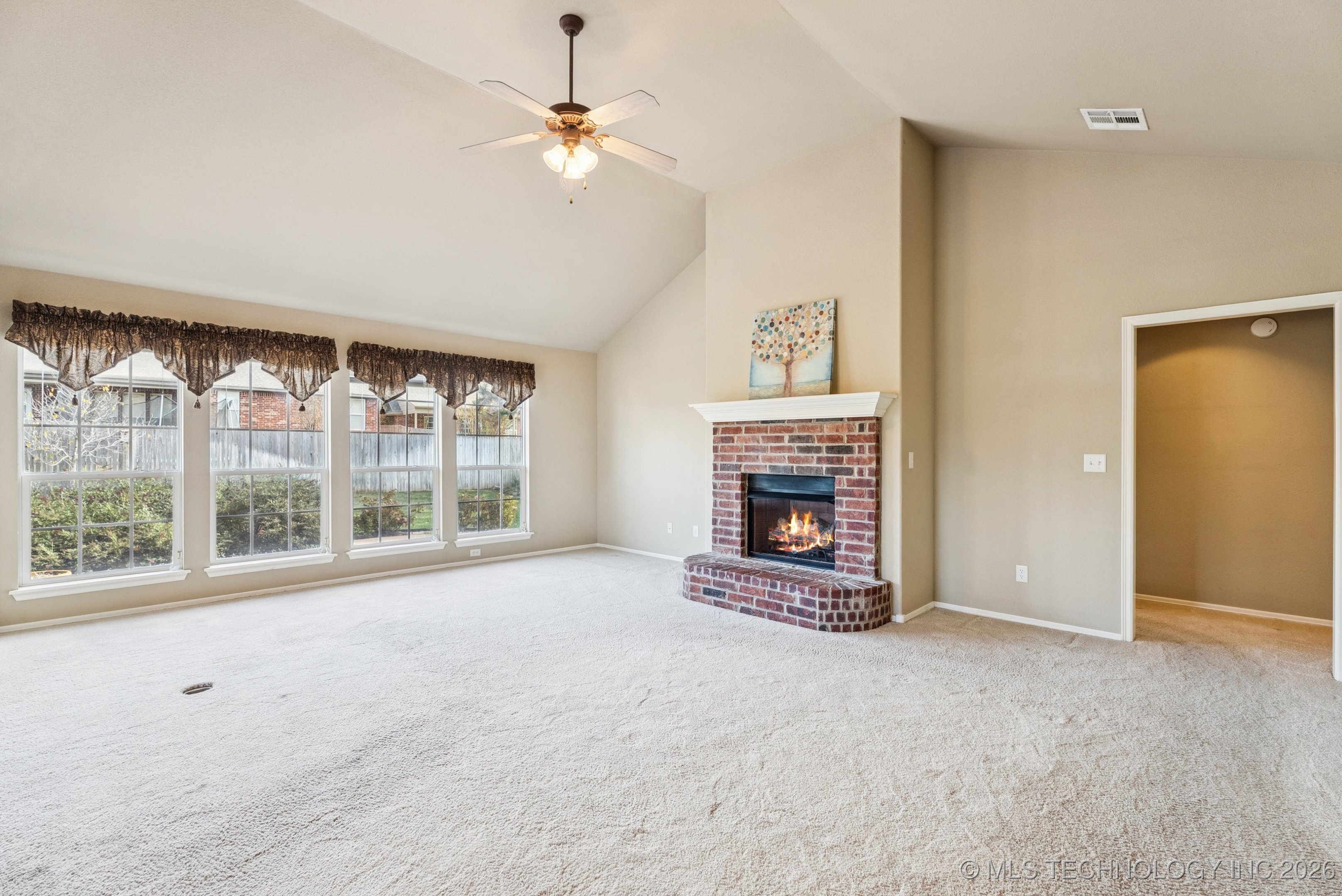 3309 N Gum Place Property Photo 10